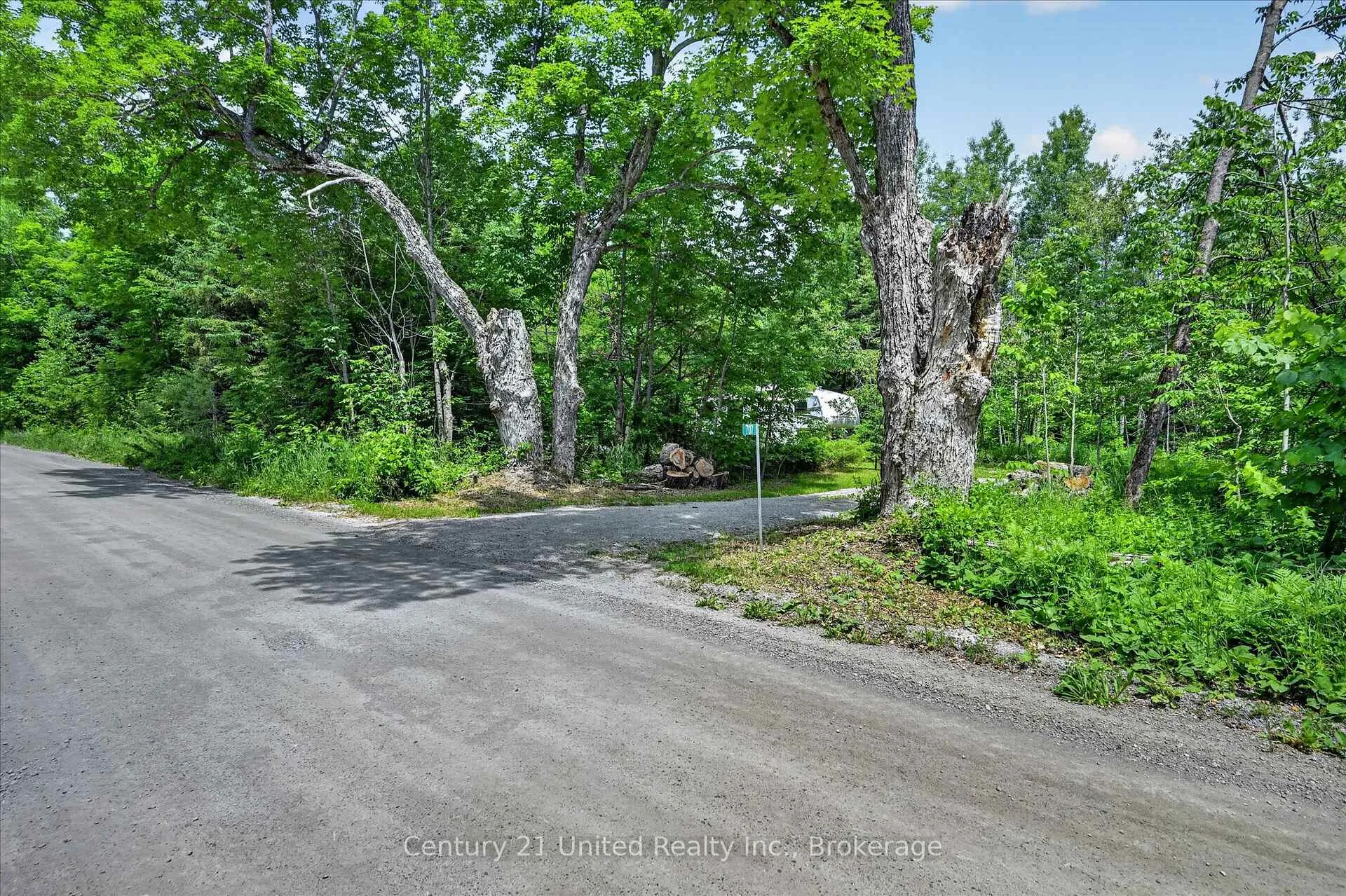 Photo 3 of 707 S Dummer 8th Line Road, Douro-Dummer — HOMEH