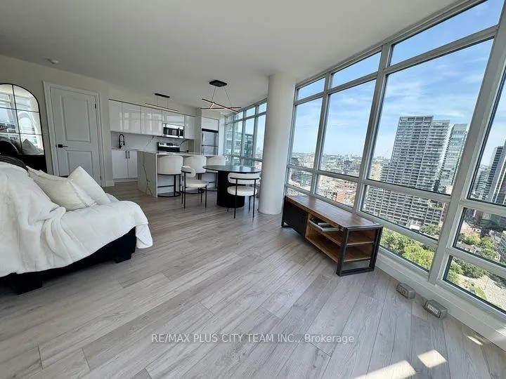 Photo 2 of Unit 3309, 397 Front Street W, Toronto, Waterfront Communities — HOMEH