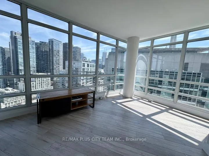 Photo 3 of Unit 3309, 397 Front Street W, Toronto, Waterfront Communities — HOMEH