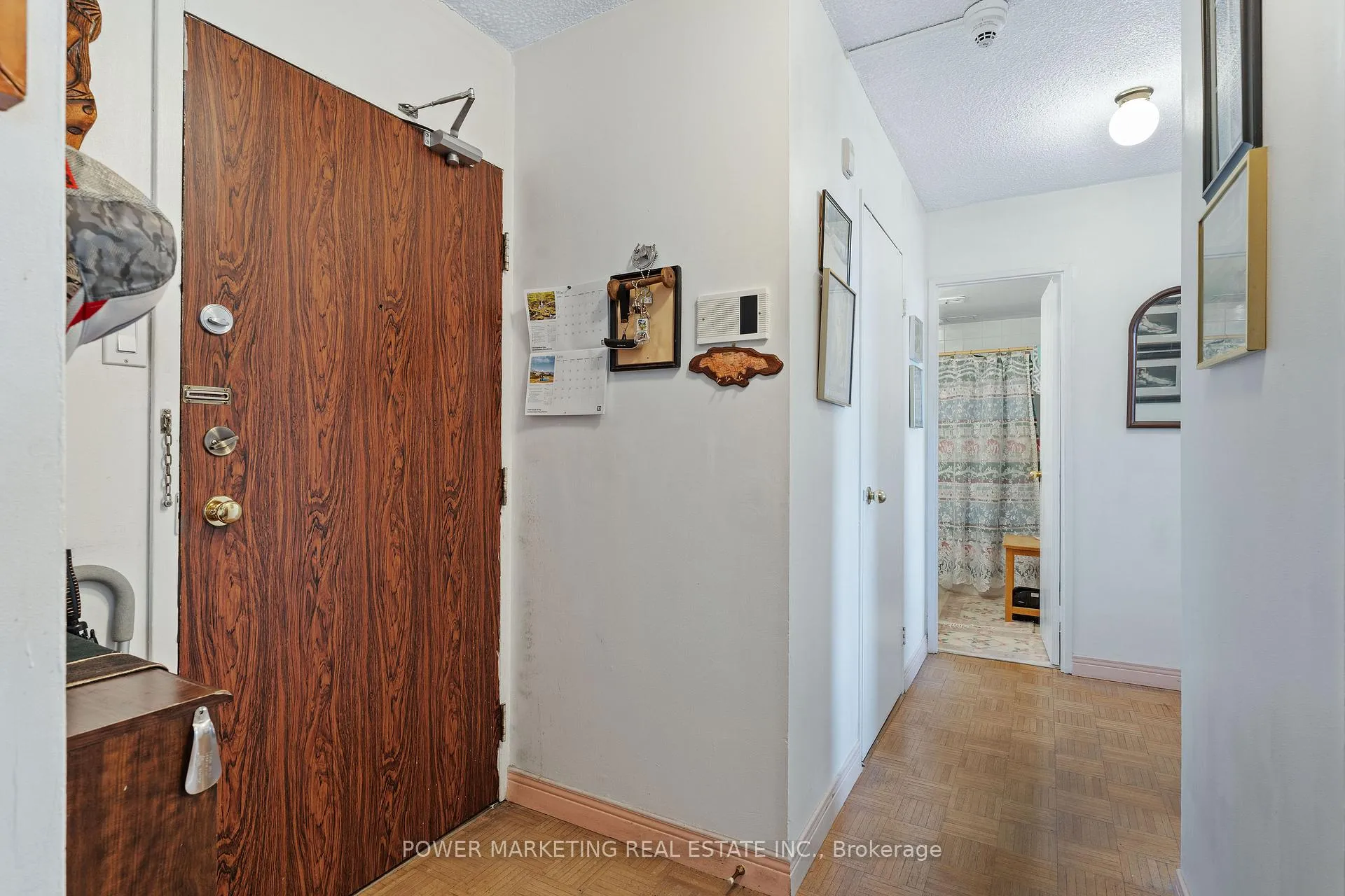 Photo 5 of Unit 1107, 2000 Jasmine Crescent, Ottawa, Beacon Hill South — HOMEH