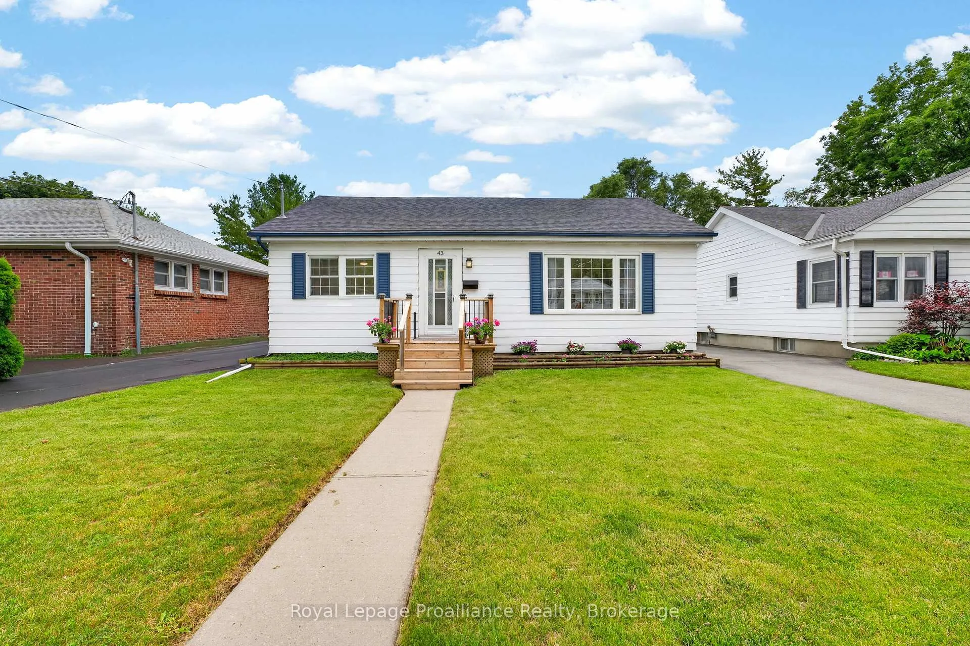 Photo 1 of 43 Hastings Drive, Belleville, Belleville Ward — HOMEH