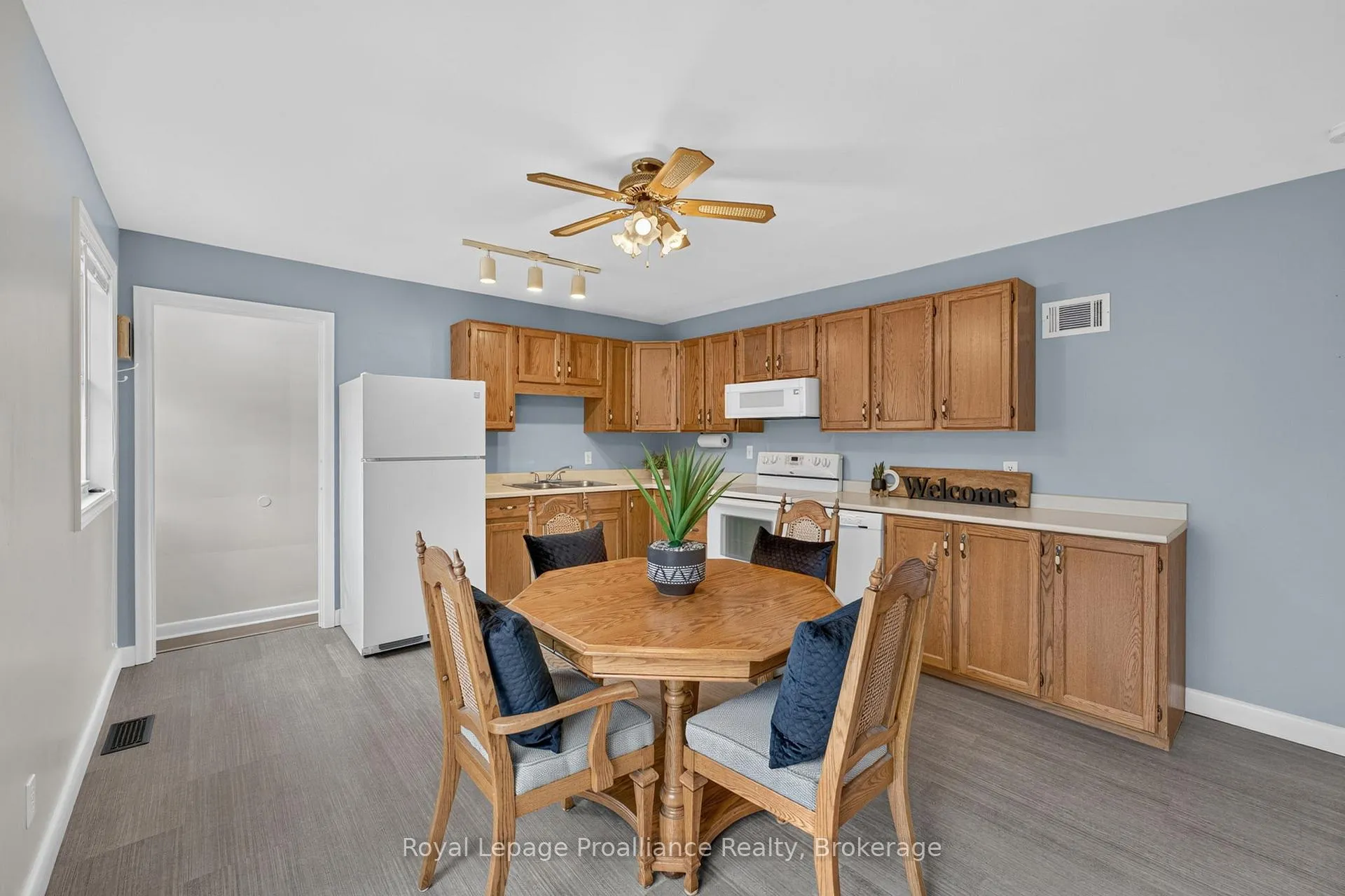 Photo 14 of 43 Hastings Drive, Belleville, Belleville Ward — HOMEH