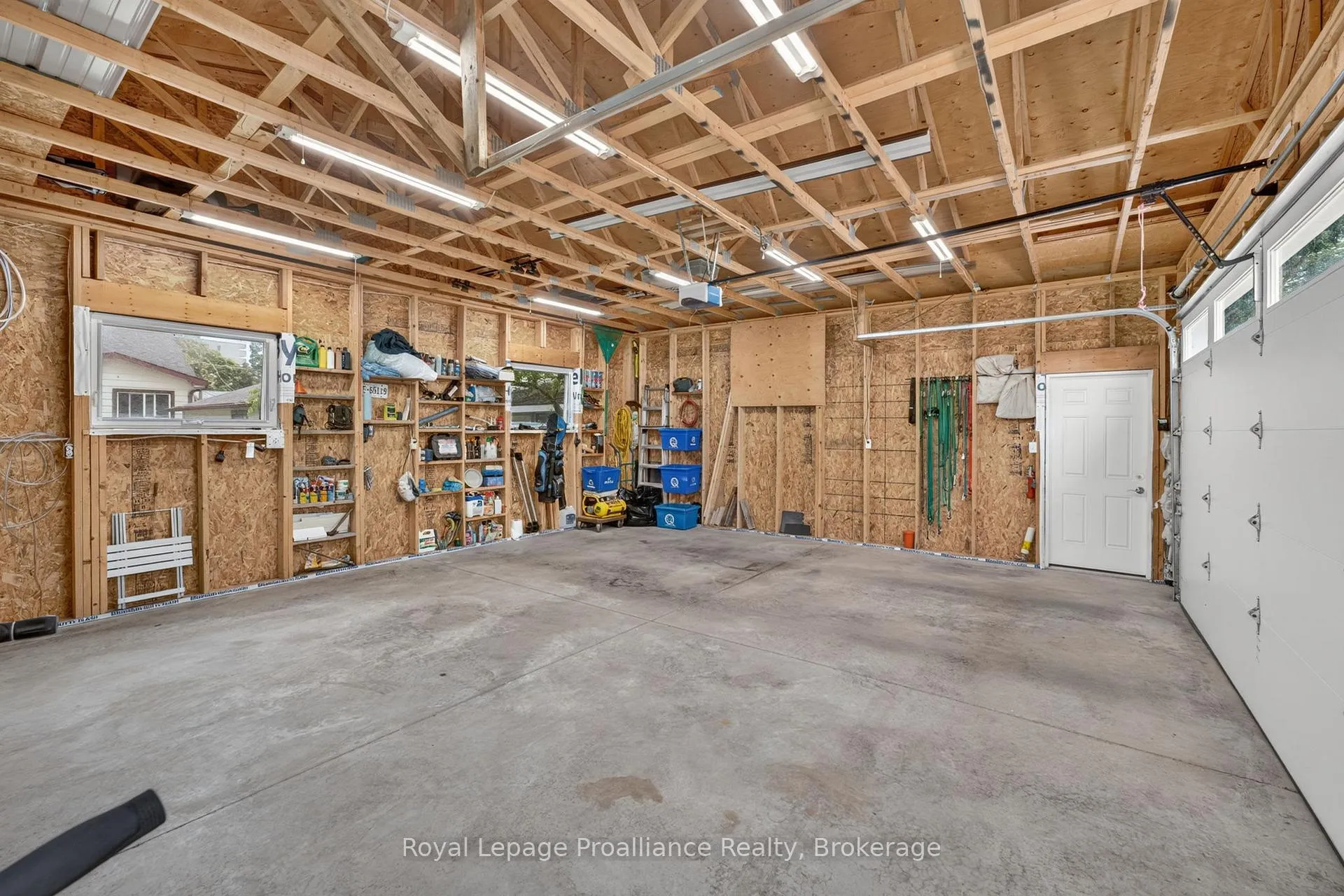 Photo 26 of 43 Hastings Drive, Belleville, Belleville Ward — HOMEH