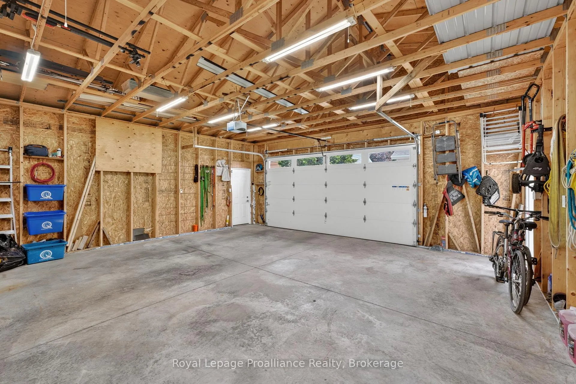 Photo 27 of 43 Hastings Drive, Belleville, Belleville Ward — HOMEH