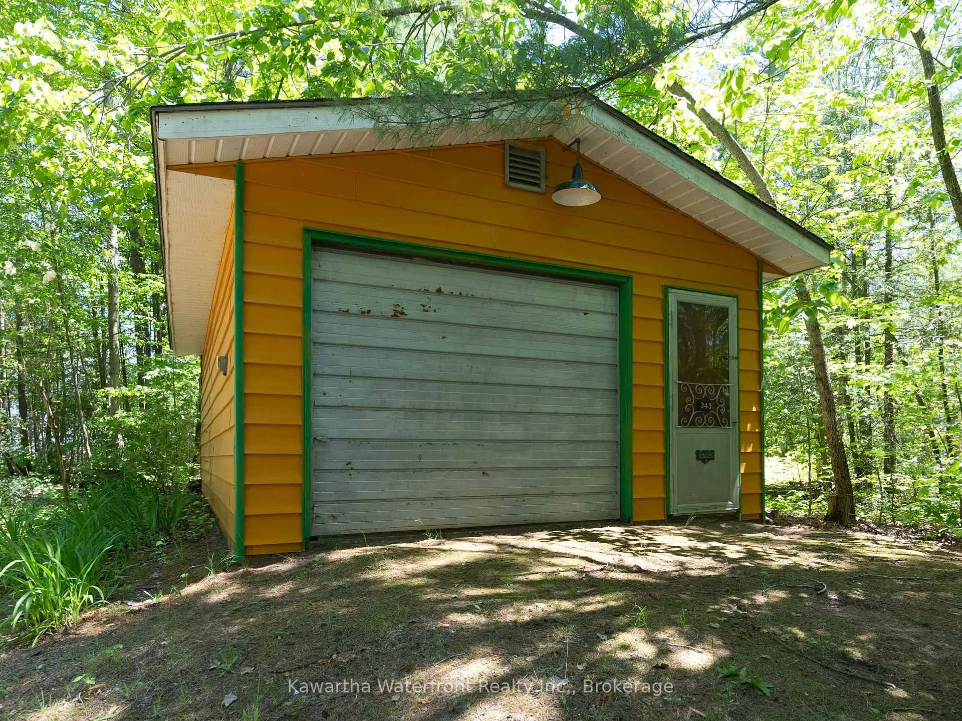 Photo 21 of 14 Baker Boulevard, Kawartha Lakes, Laxton/Digby/Longford — HOMEH
