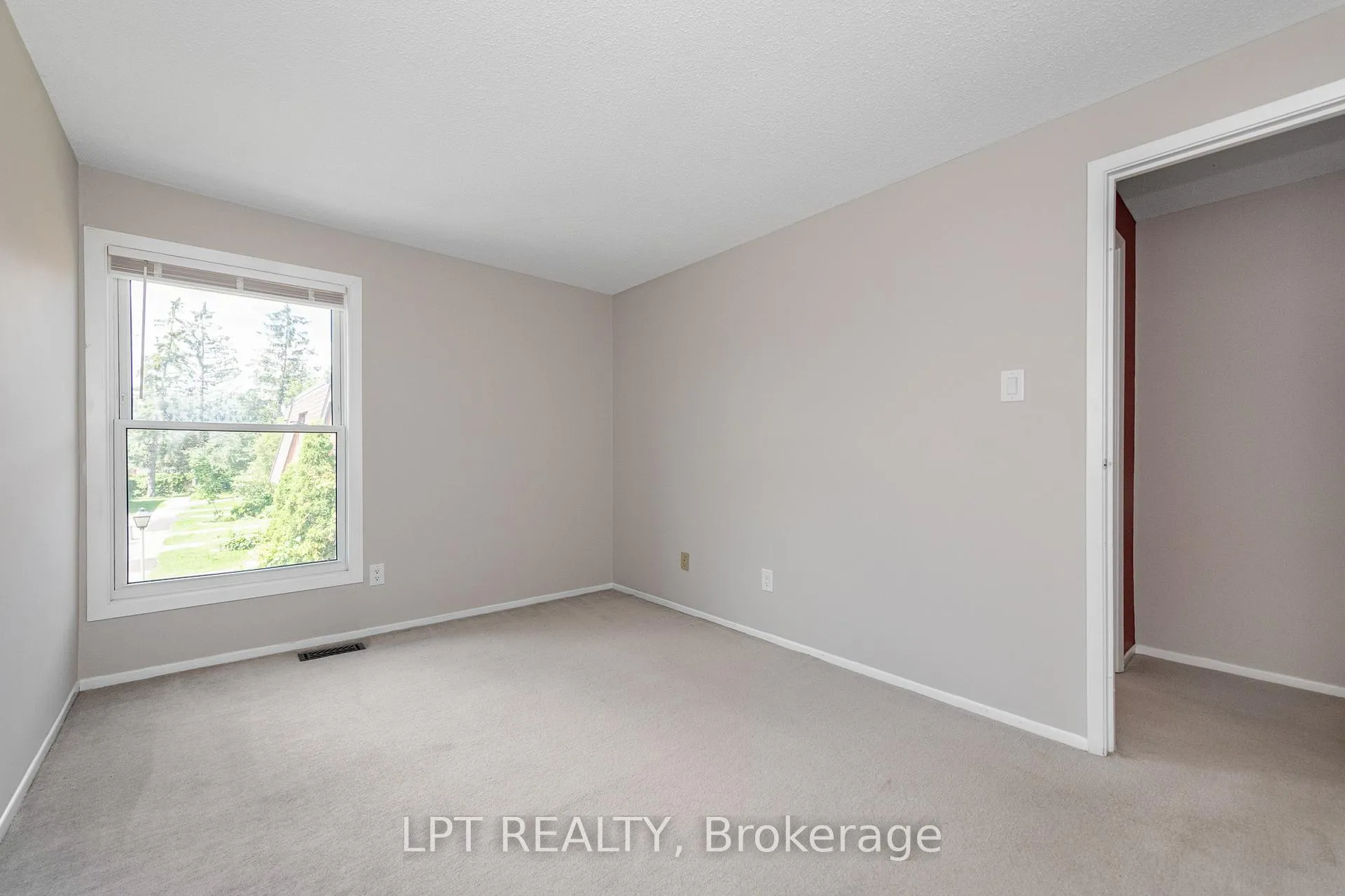 Photo 19 of 2286 Cotters Crescent, Ottawa, Windsor Park Village — HOMEH