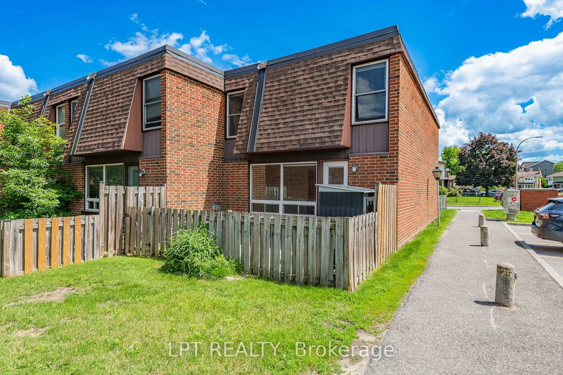 Photo 25 of 2286 Cotters Crescent, Ottawa, Windsor Park Village — HOMEH