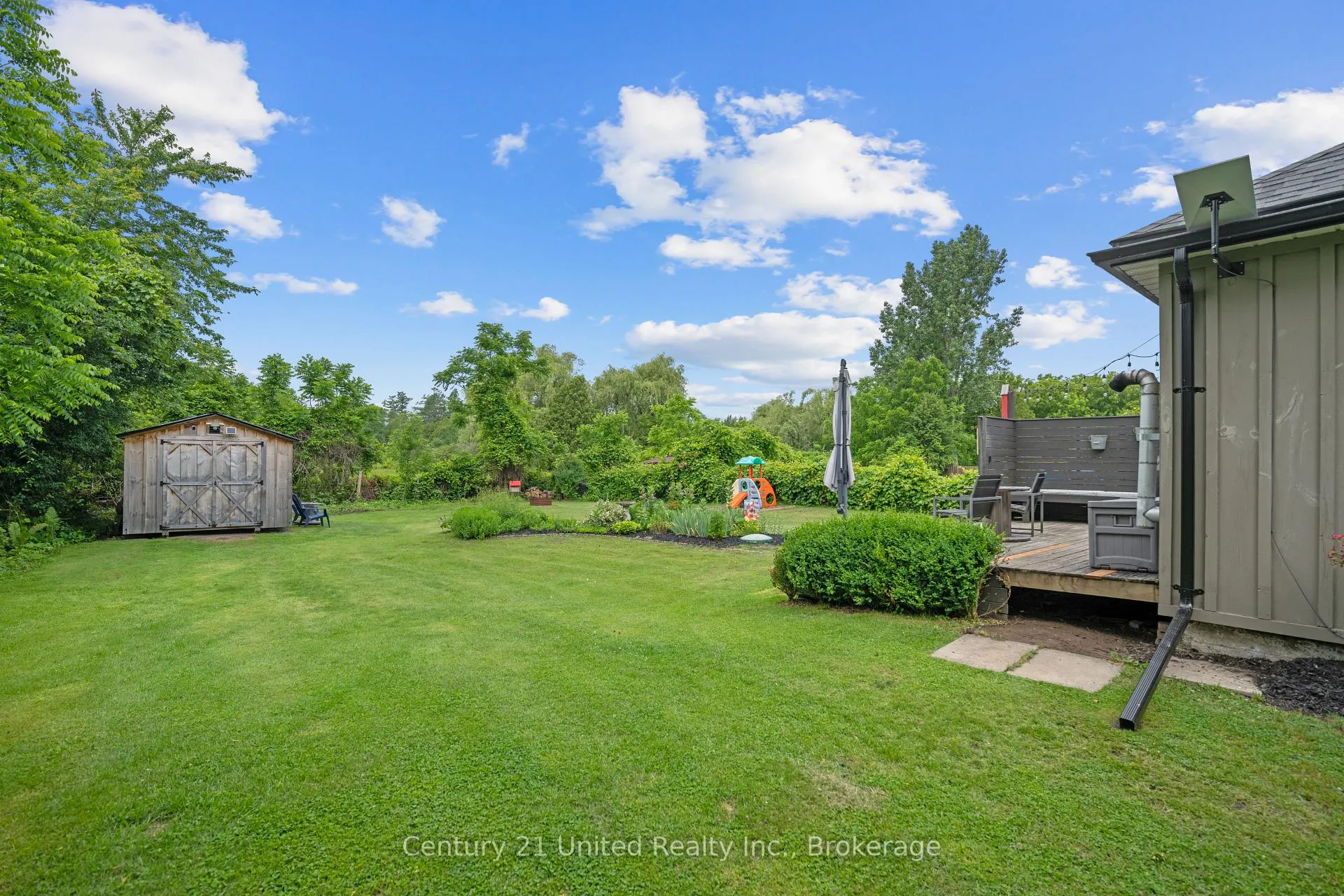 Photo 12 of 5402 Young Street, Hamilton Township, Rural Hamilton — HOMEH
