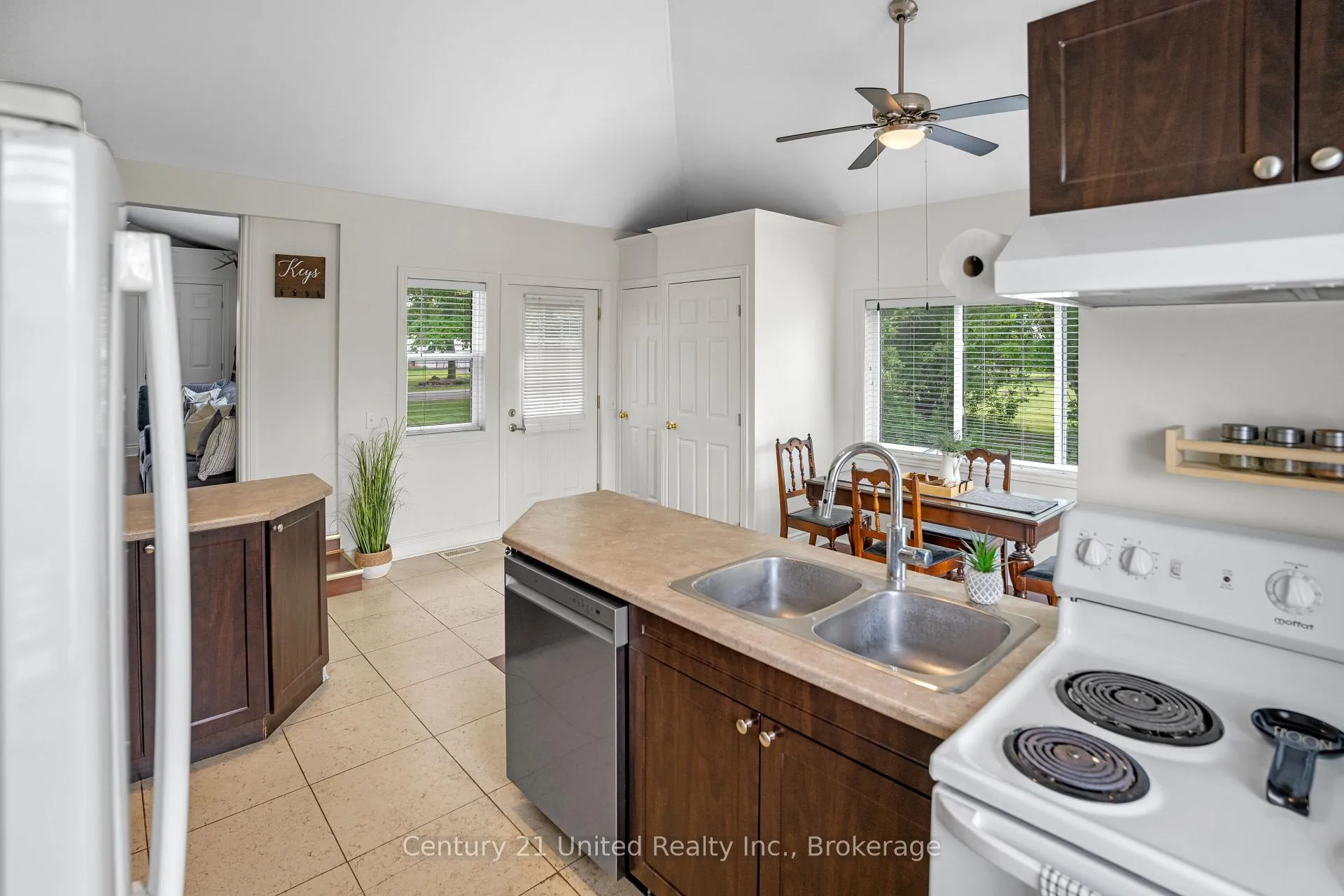Photo 14 of 5402 Young Street, Hamilton Township, Rural Hamilton — HOMEH