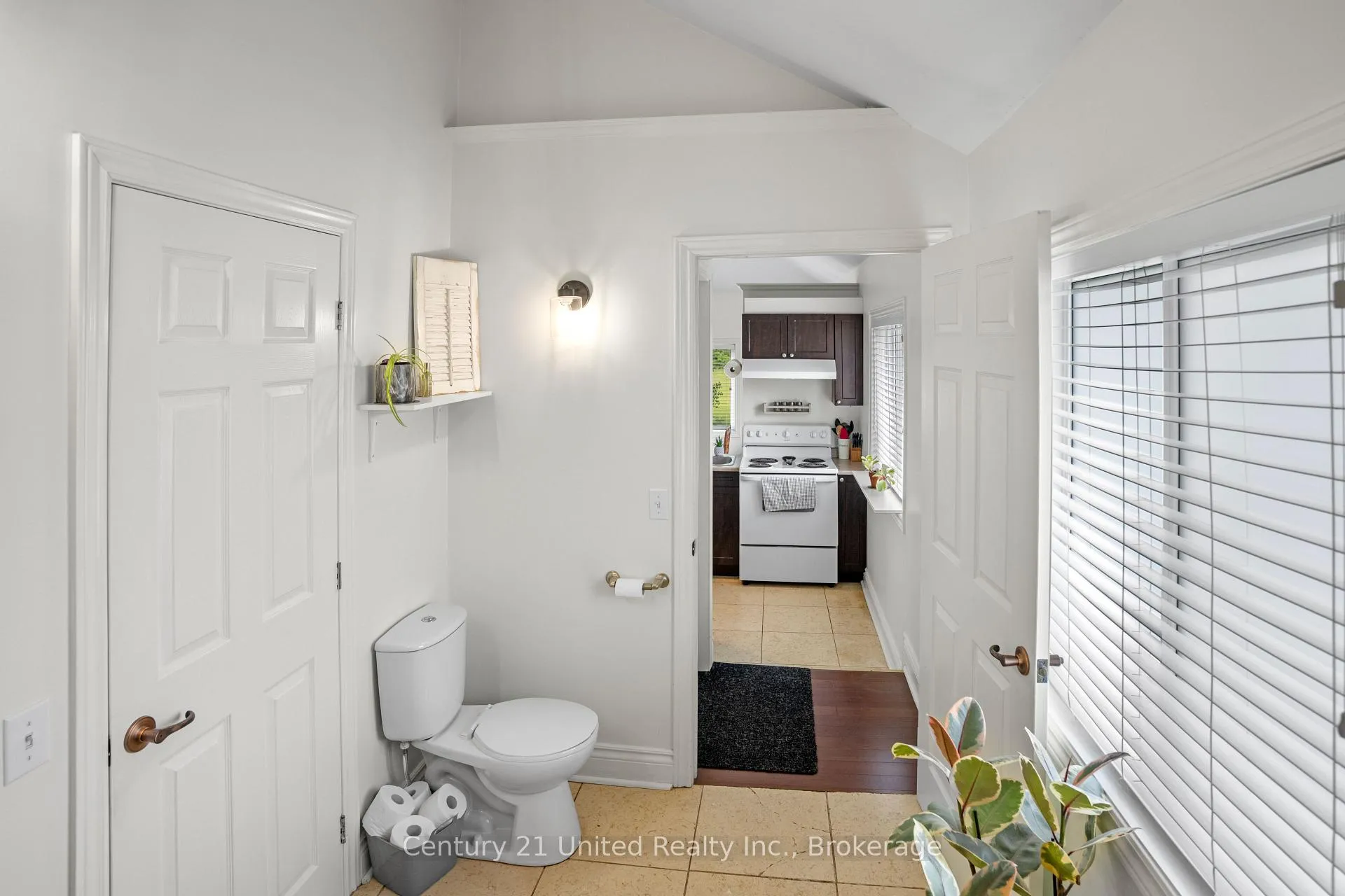 Photo 23 of 5402 Young Street, Hamilton Township, Rural Hamilton — HOMEH