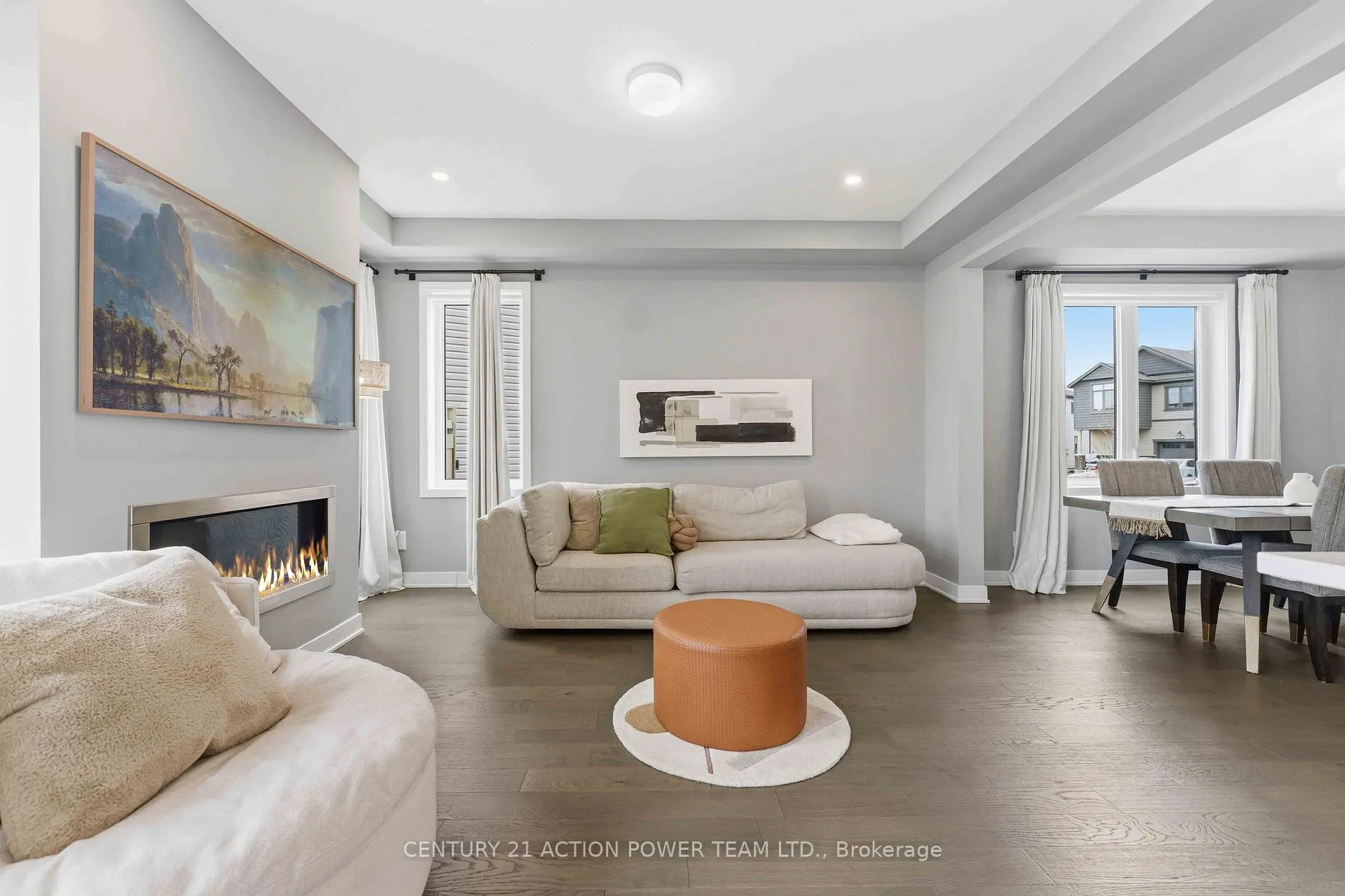 Photo 8 of 2195 Winsome Terrace, Ottawa, Fallingbrook/Gardenway South — HOMEH