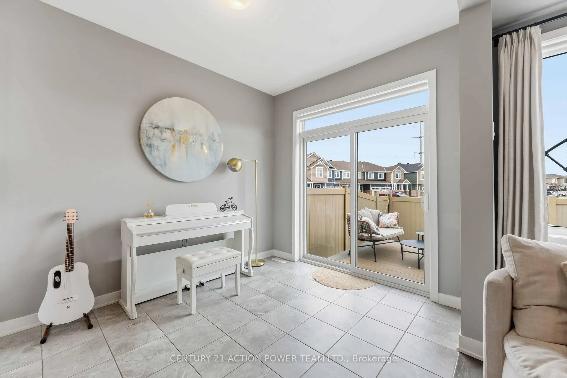 Photo 18 of 2195 Winsome Terrace, Ottawa, Fallingbrook/Gardenway South — HOMEH