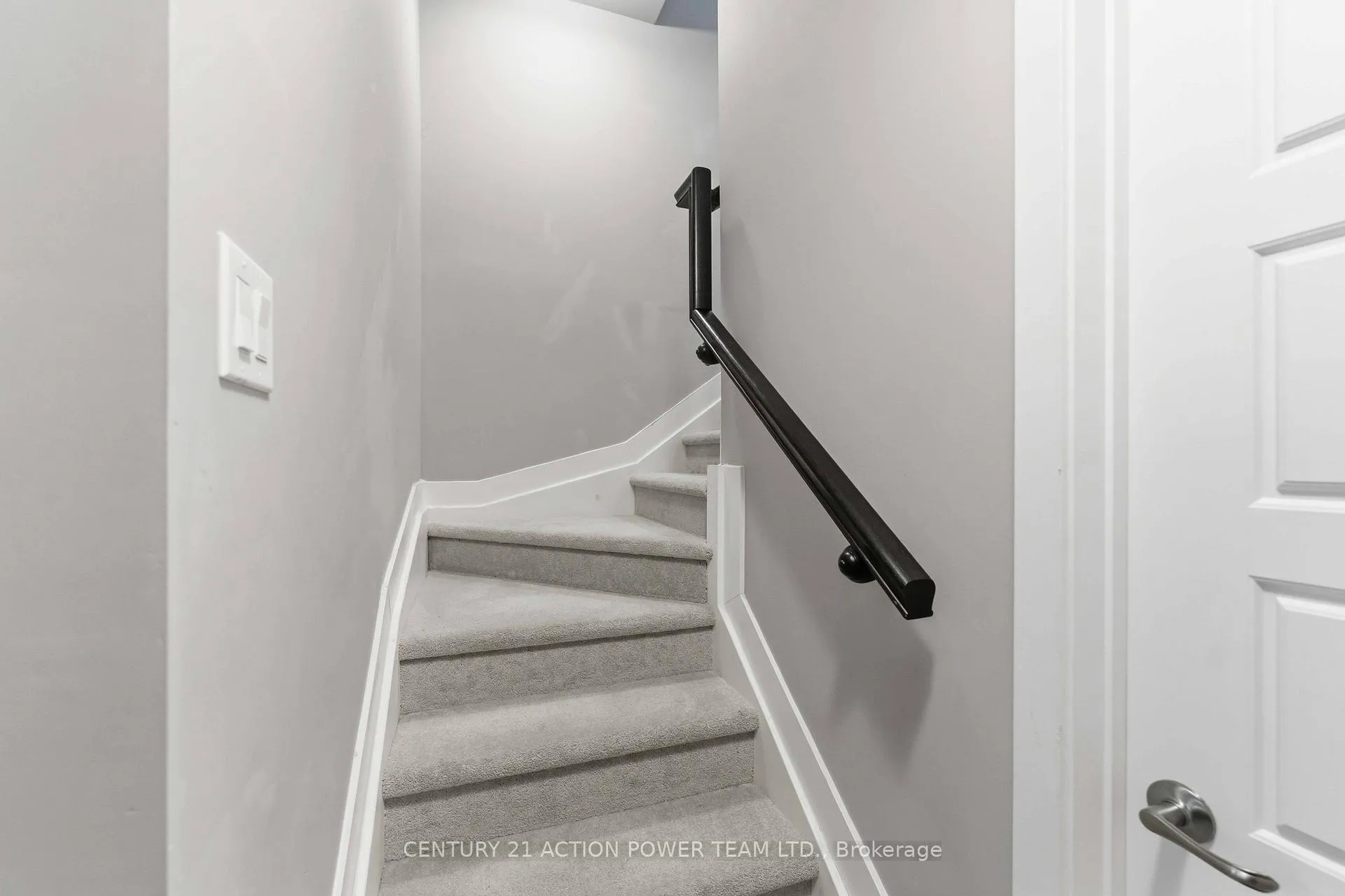 Photo 40 of 2195 Winsome Terrace, Ottawa, Fallingbrook/Gardenway South — HOMEH