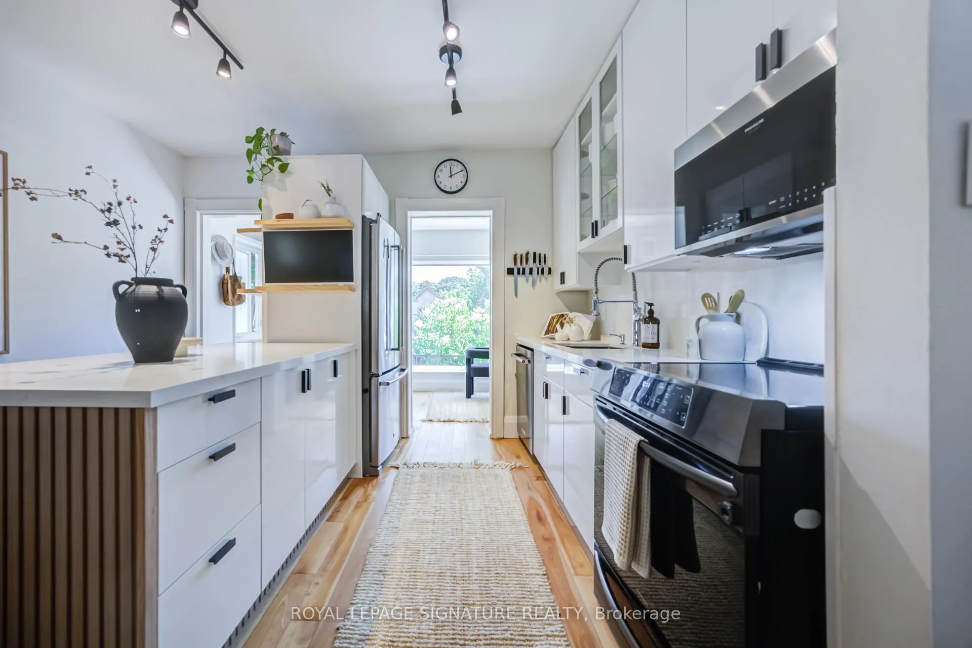 Photo 9 of 442 Rhodes Avenue, Toronto, Greenwood-Coxwell — HOMEH