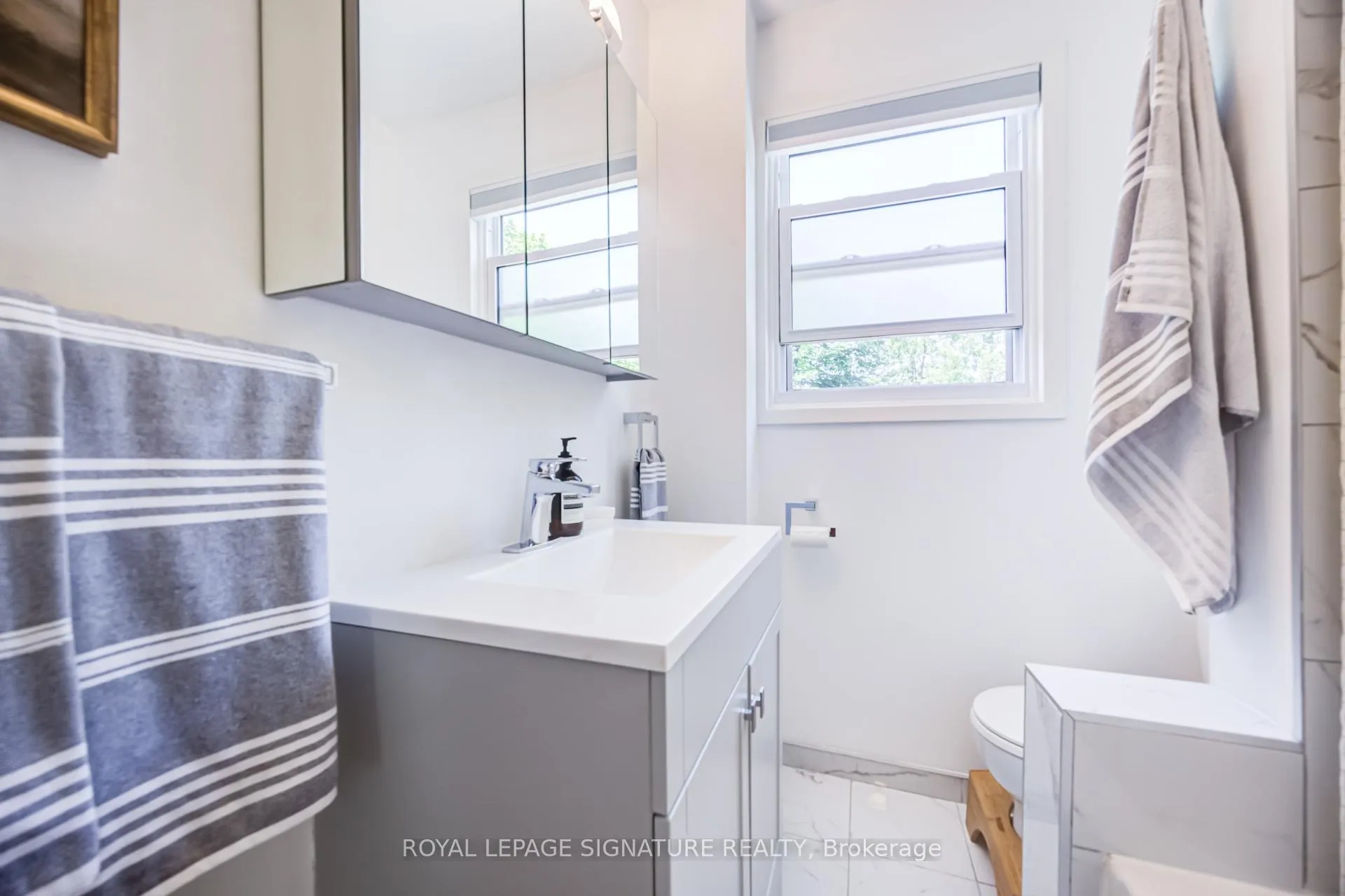 Photo 22 of 442 Rhodes Avenue, Toronto, Greenwood-Coxwell — HOMEH
