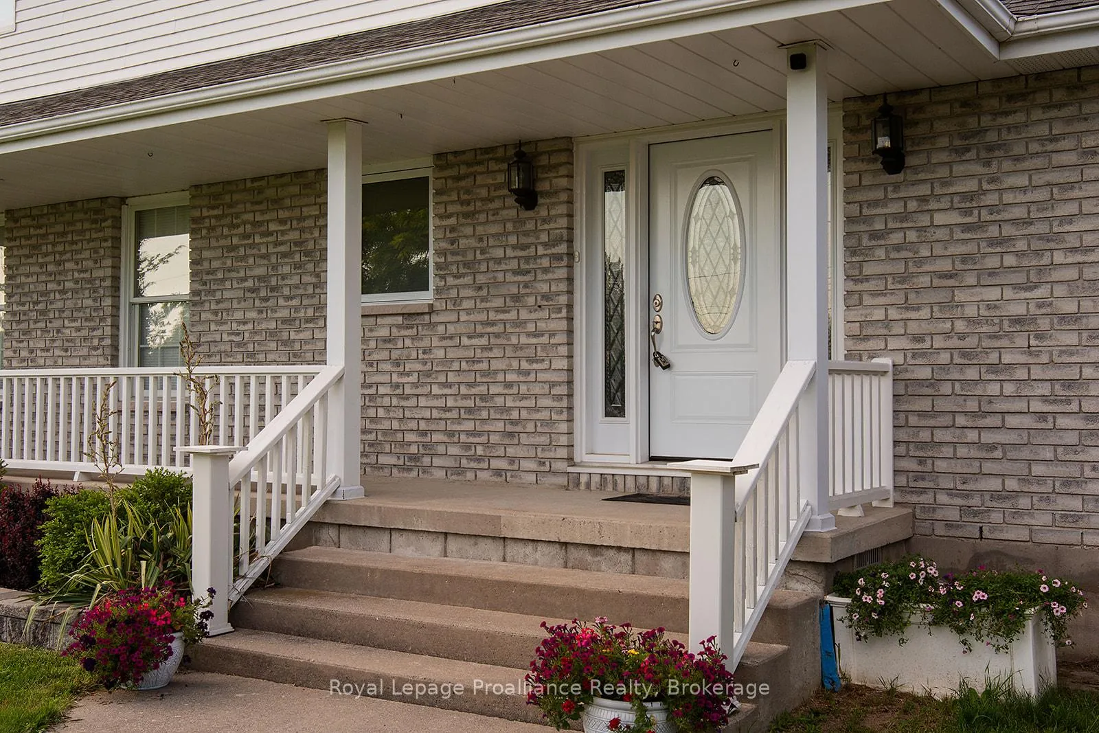Photo 4 of 61 Sills Road, Belleville, Thurlow Ward — HOMEH