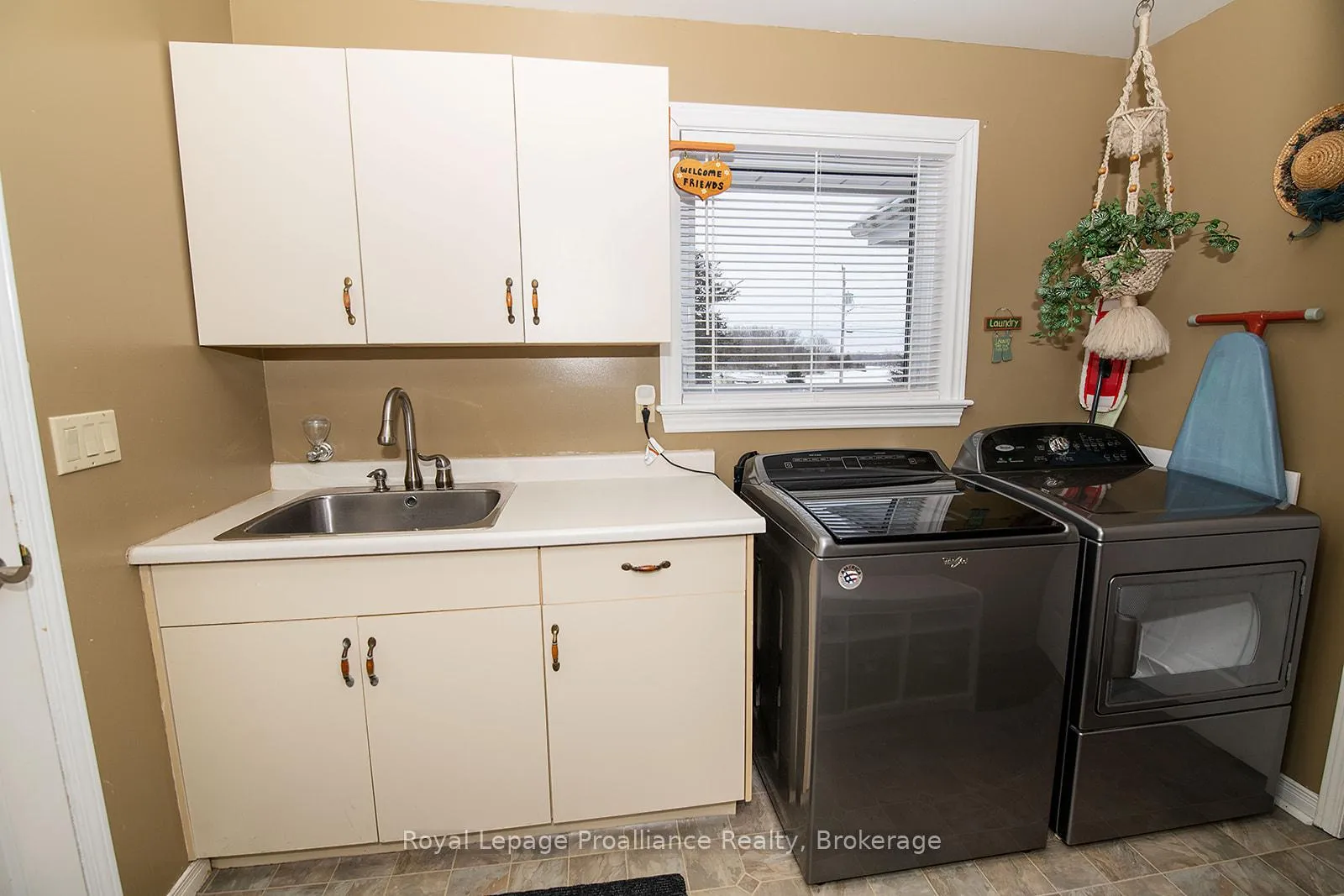 Photo 30 of 61 Sills Road, Belleville, Thurlow Ward — HOMEH