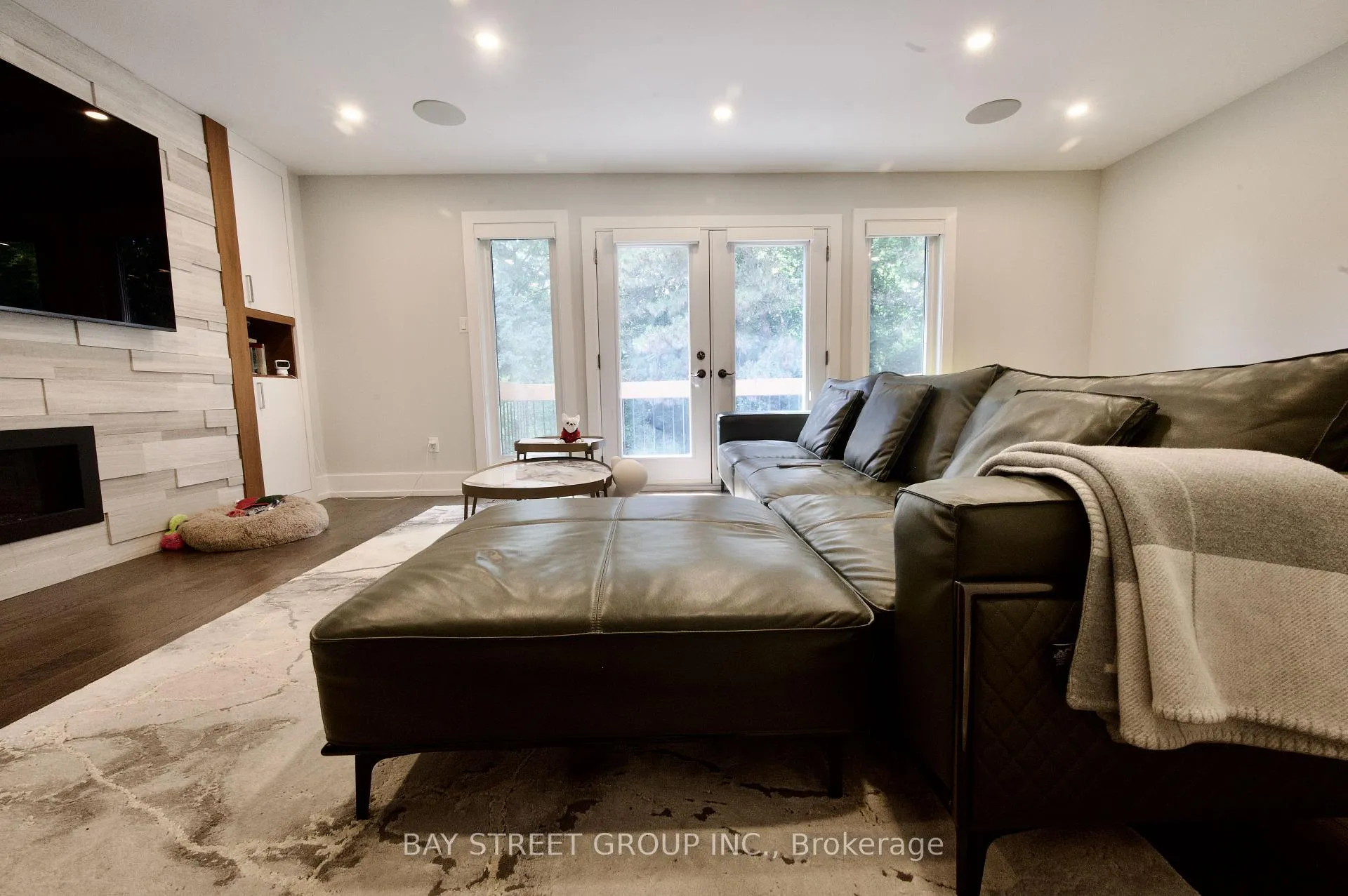 Photo 2 of 22 Thurgate Crescent, Markham, German Mills — HOMEH