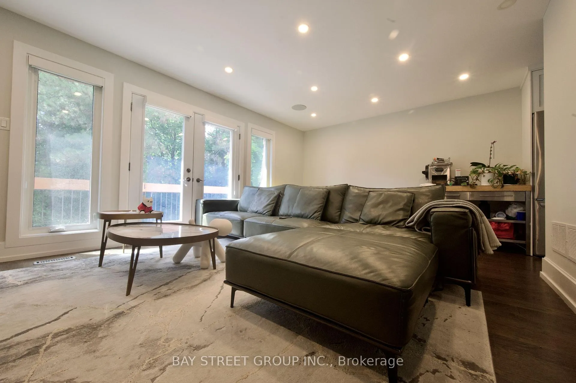 Photo 3 of 22 Thurgate Crescent, Markham, German Mills — HOMEH