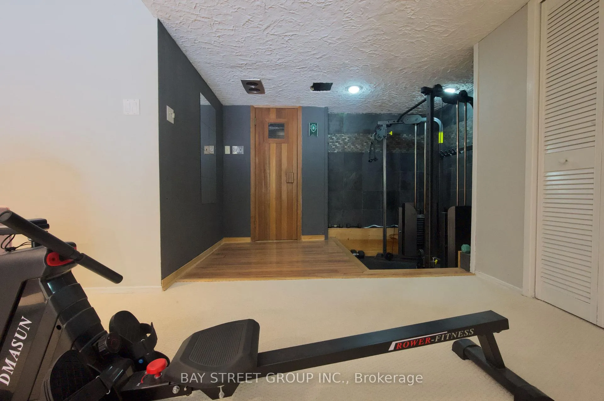 Photo 12 of 22 Thurgate Crescent, Markham, German Mills — HOMEH