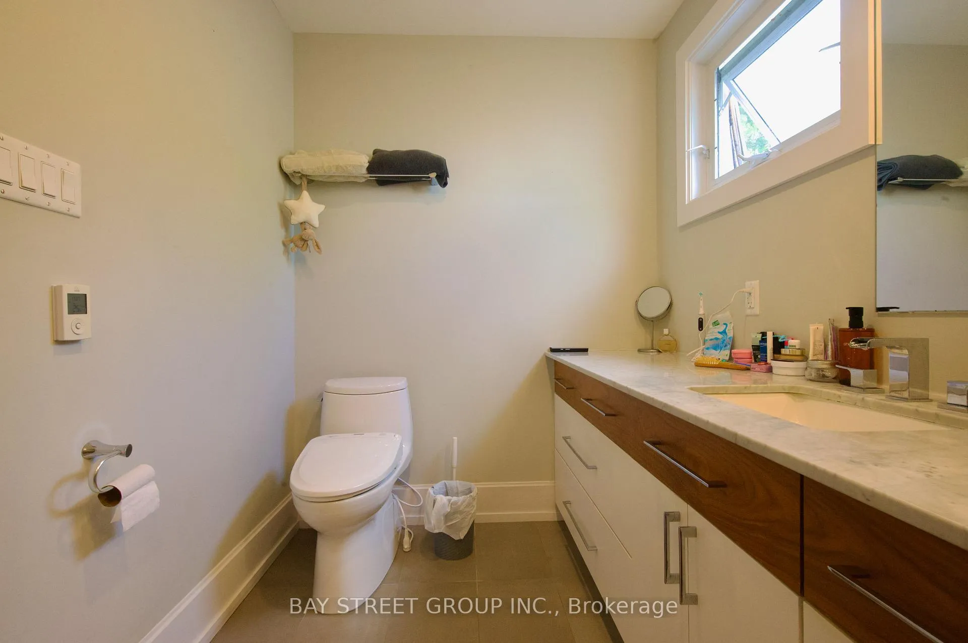 Photo 15 of 22 Thurgate Crescent, Markham, German Mills — HOMEH
