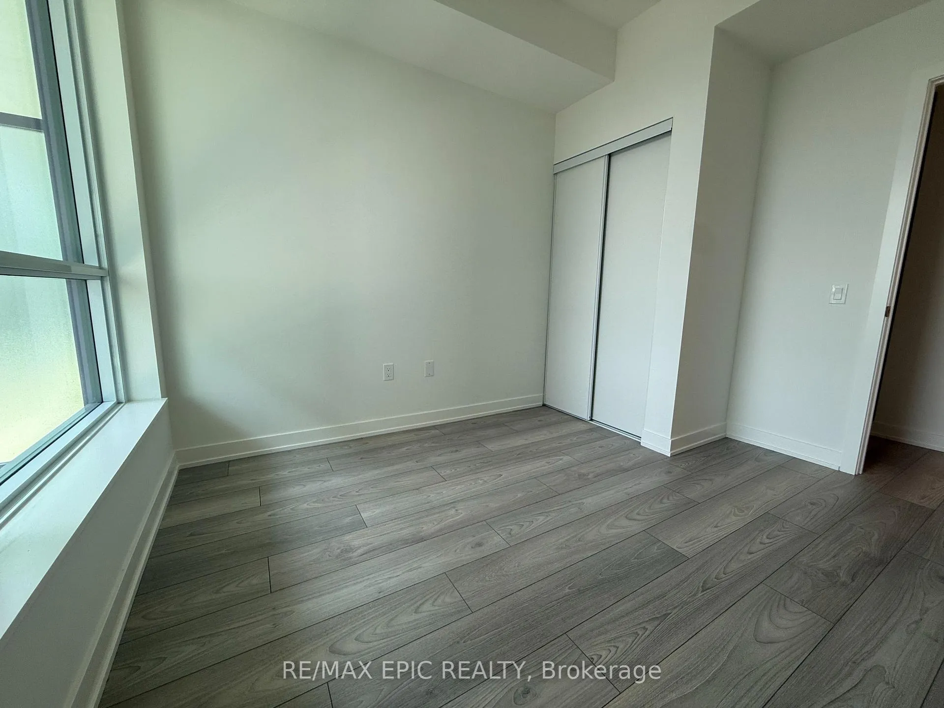 Photo 5 of Unit 2913S, 110 Broadway Avenue, Toronto, Mount Pleasant West — HOMEH