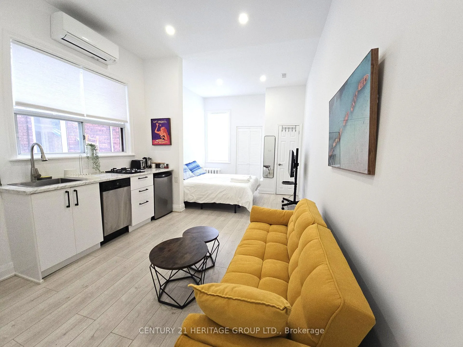 Photo 2 of Unit 1B, 344 Shaw Street, Toronto, Trinity-Bellwoods — HOMEH