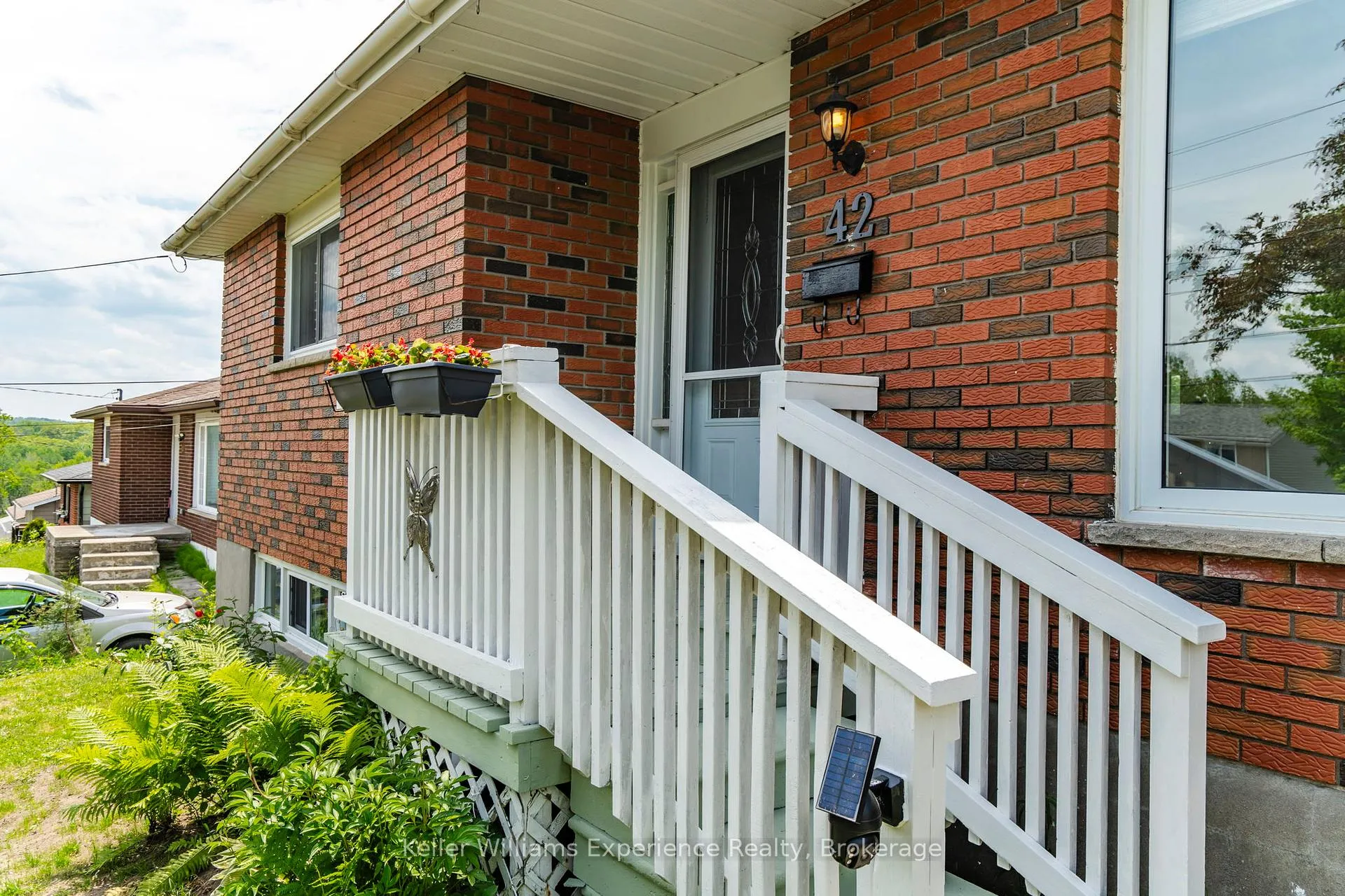 Photo 2 of 42 Easton Avenue, Tay, Rural Tay — HOMEH