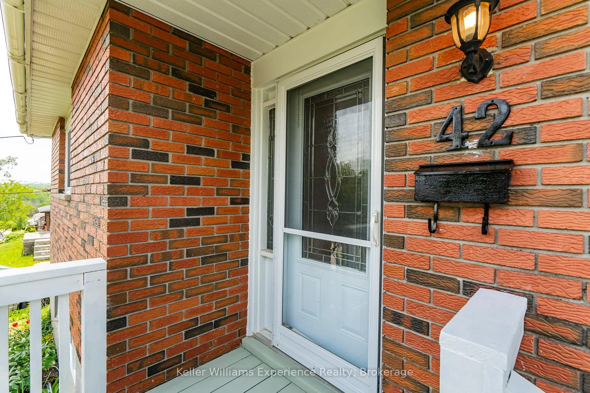 Photo 3 of 42 Easton Avenue, Tay, Rural Tay — HOMEH
