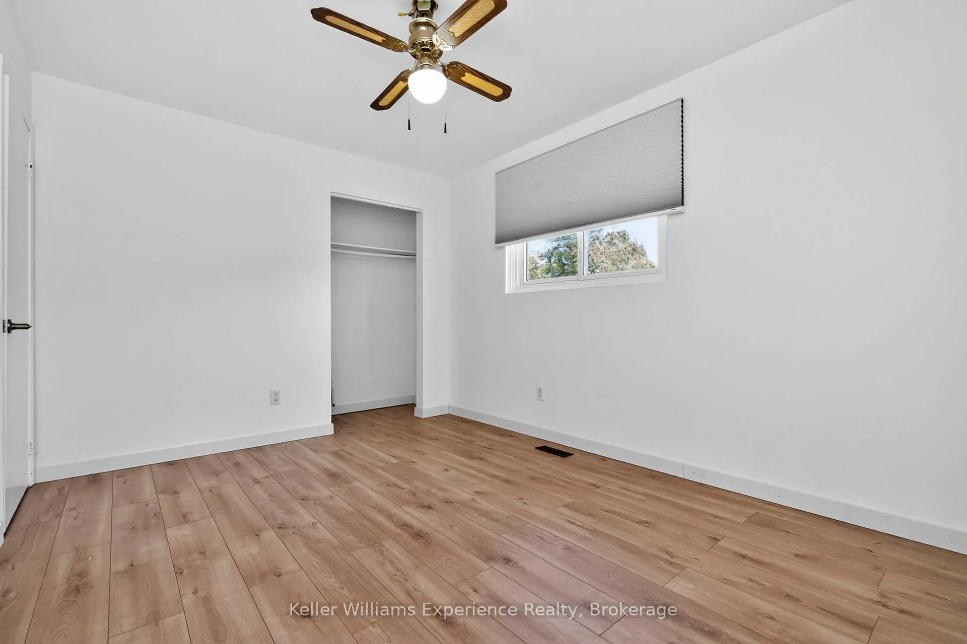 Photo 19 of 42 Easton Avenue, Tay, Rural Tay — HOMEH
