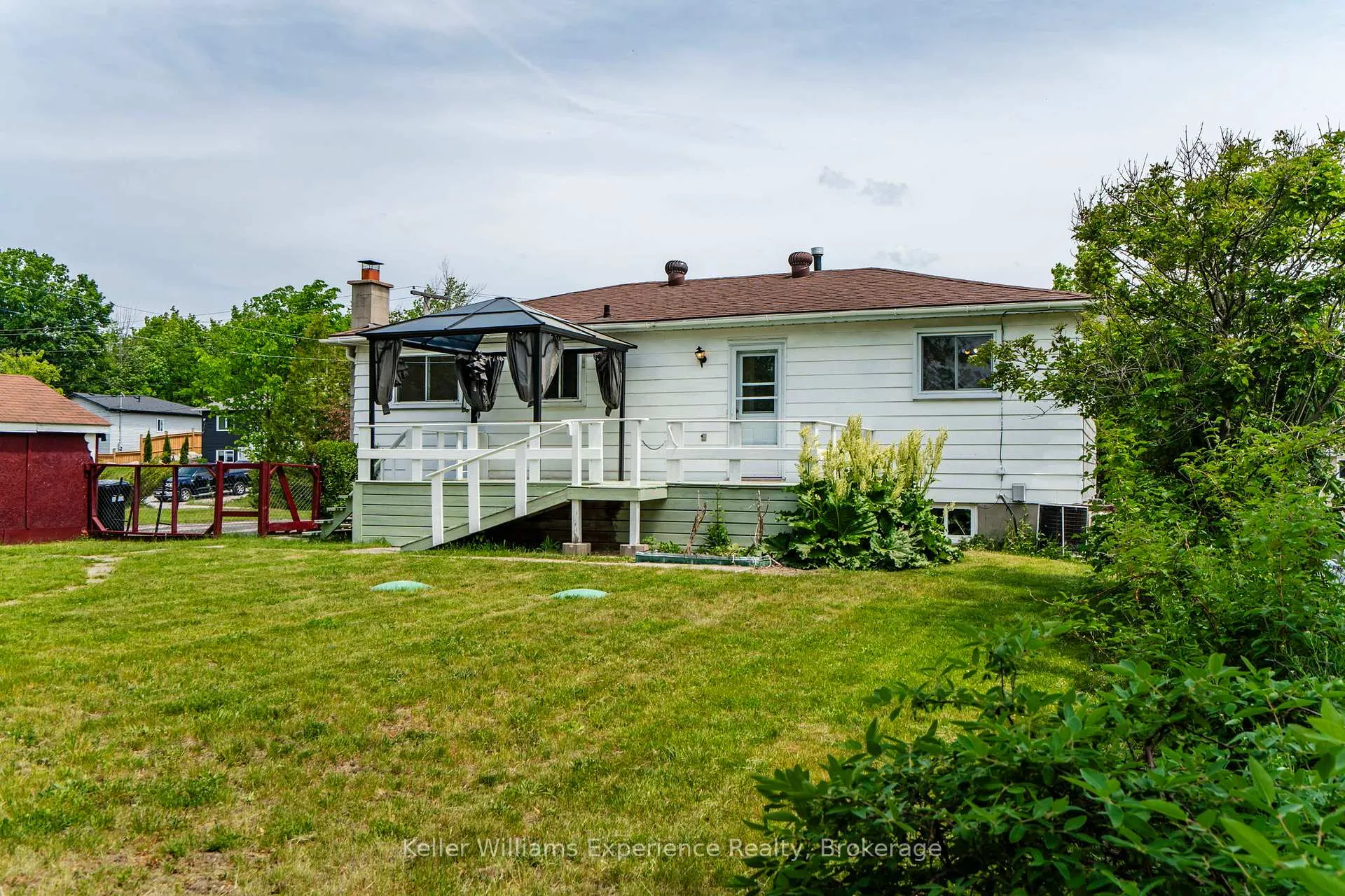 Photo 42 of 42 Easton Avenue, Tay, Rural Tay — HOMEH