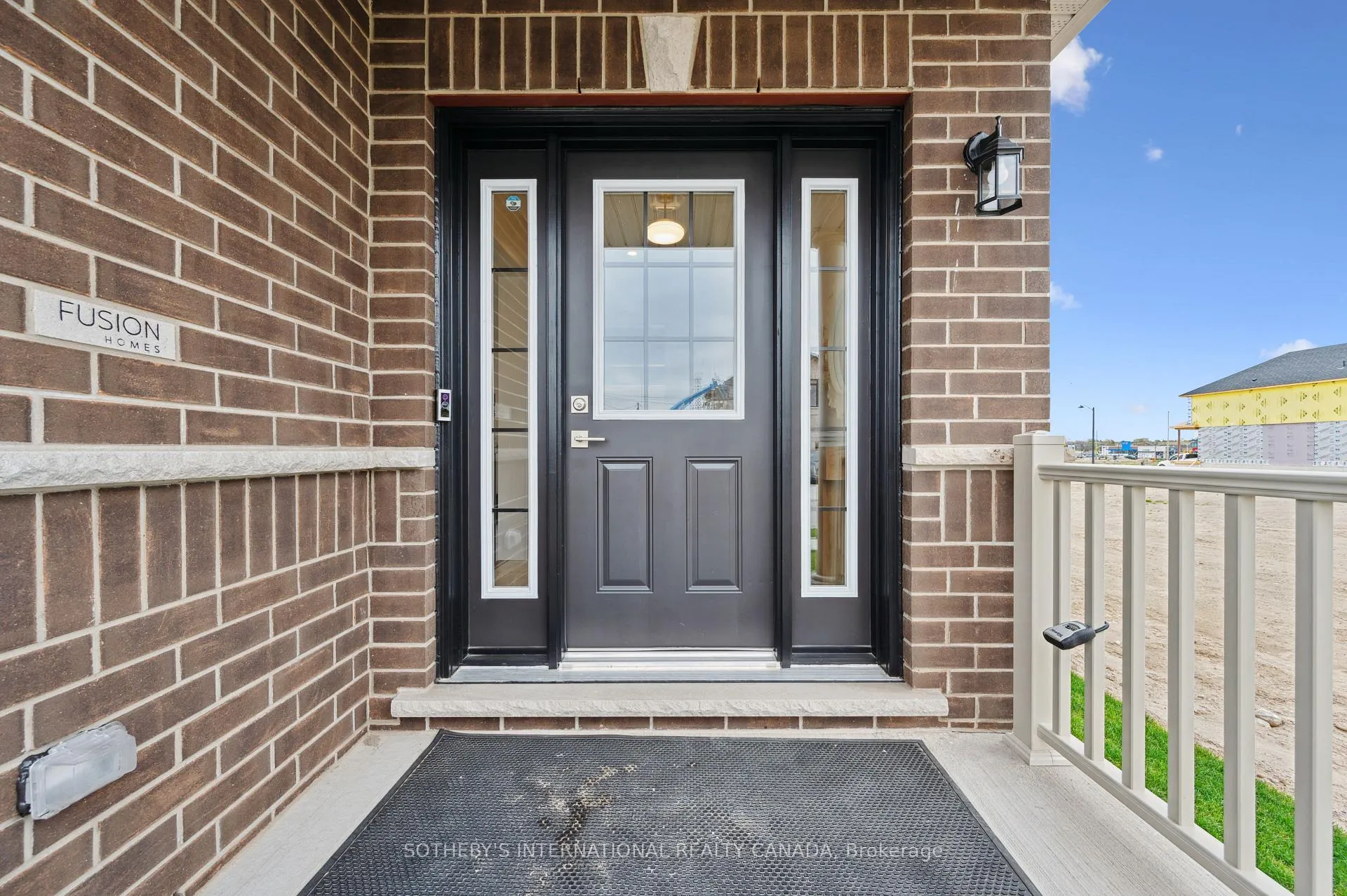 Photo 4 of 629 Anton Crescent, Kitchener, Rosenburg — HOMEH