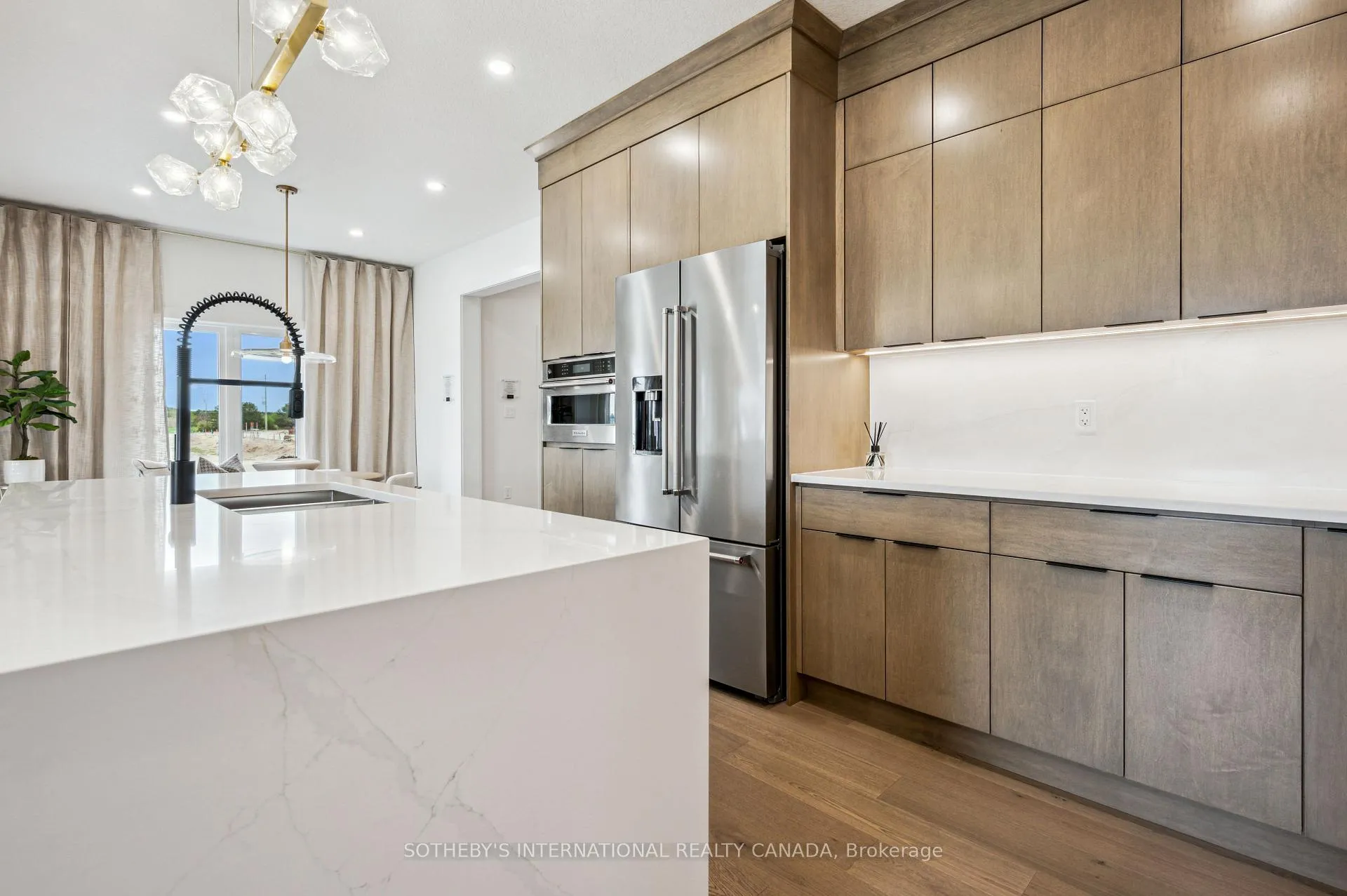 Photo 12 of 629 Anton Crescent, Kitchener, Rosenburg — HOMEH