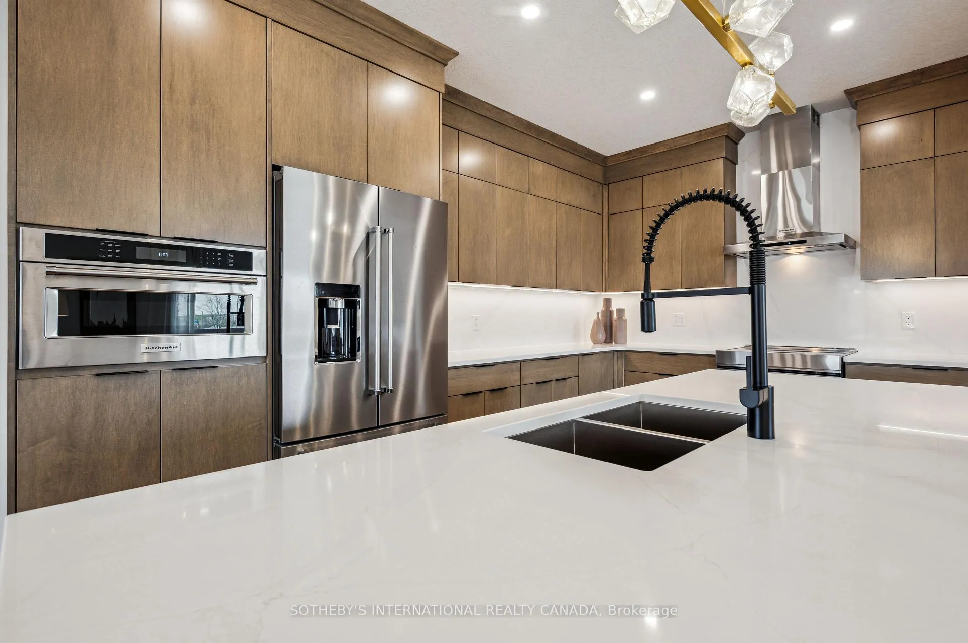Photo 14 of 629 Anton Crescent, Kitchener, Rosenburg — HOMEH