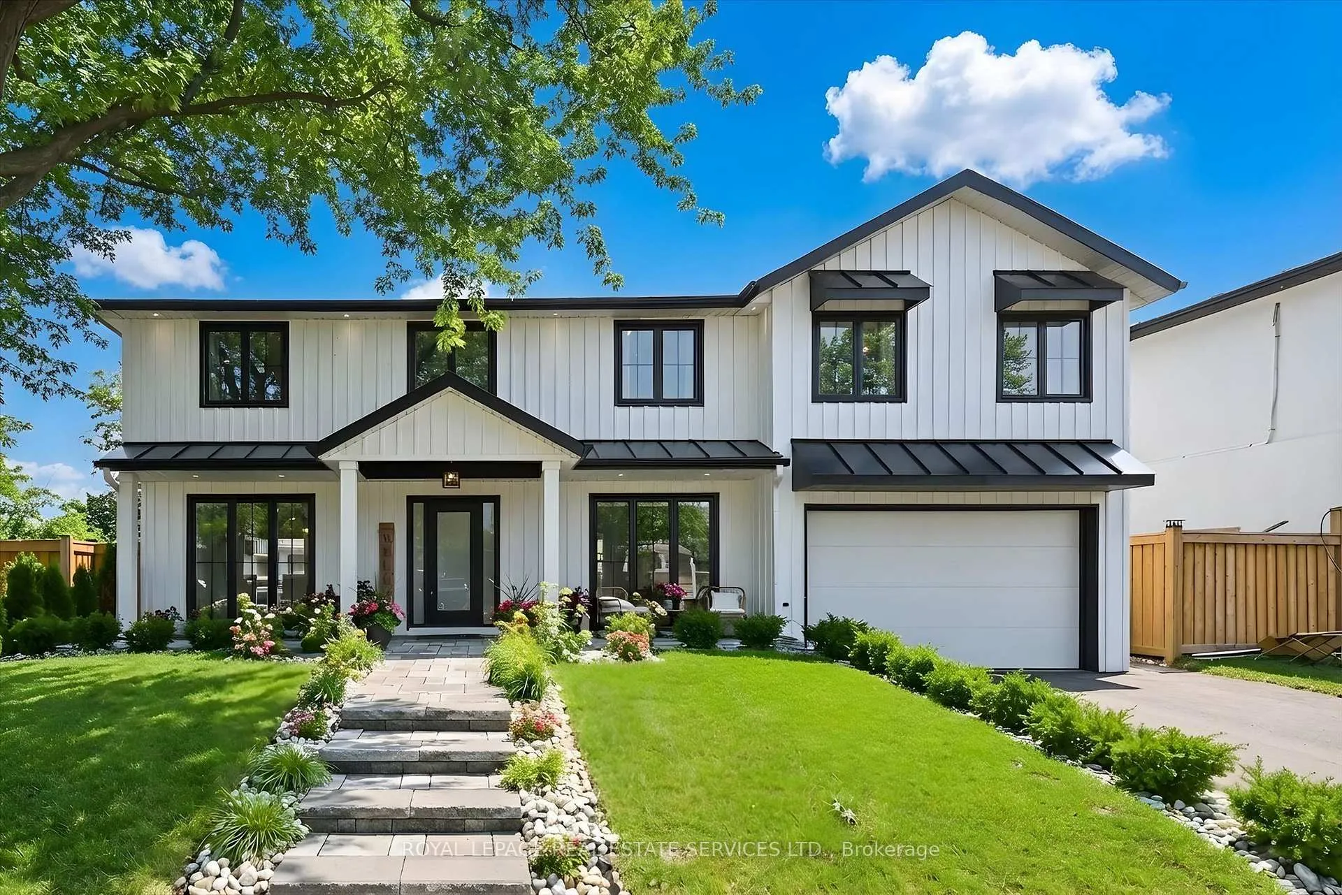 Photo 1 of 2212 Urwin Crescent, Oakville, West — HOMEH