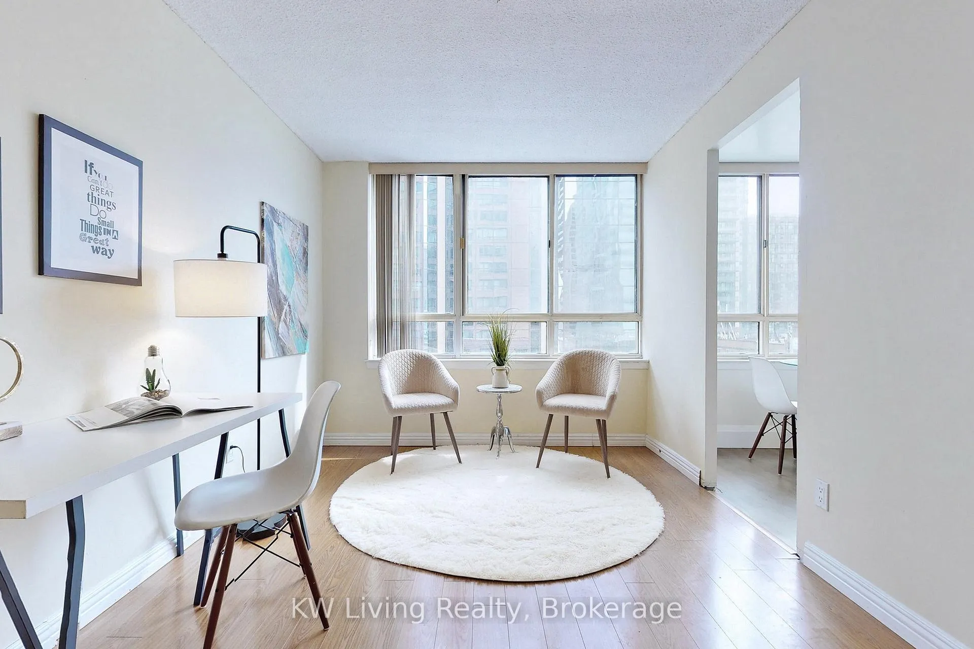 Photo 16 of Unit 814, 633 Bay Street, Toronto, Bay Street Corridor — HOMEH