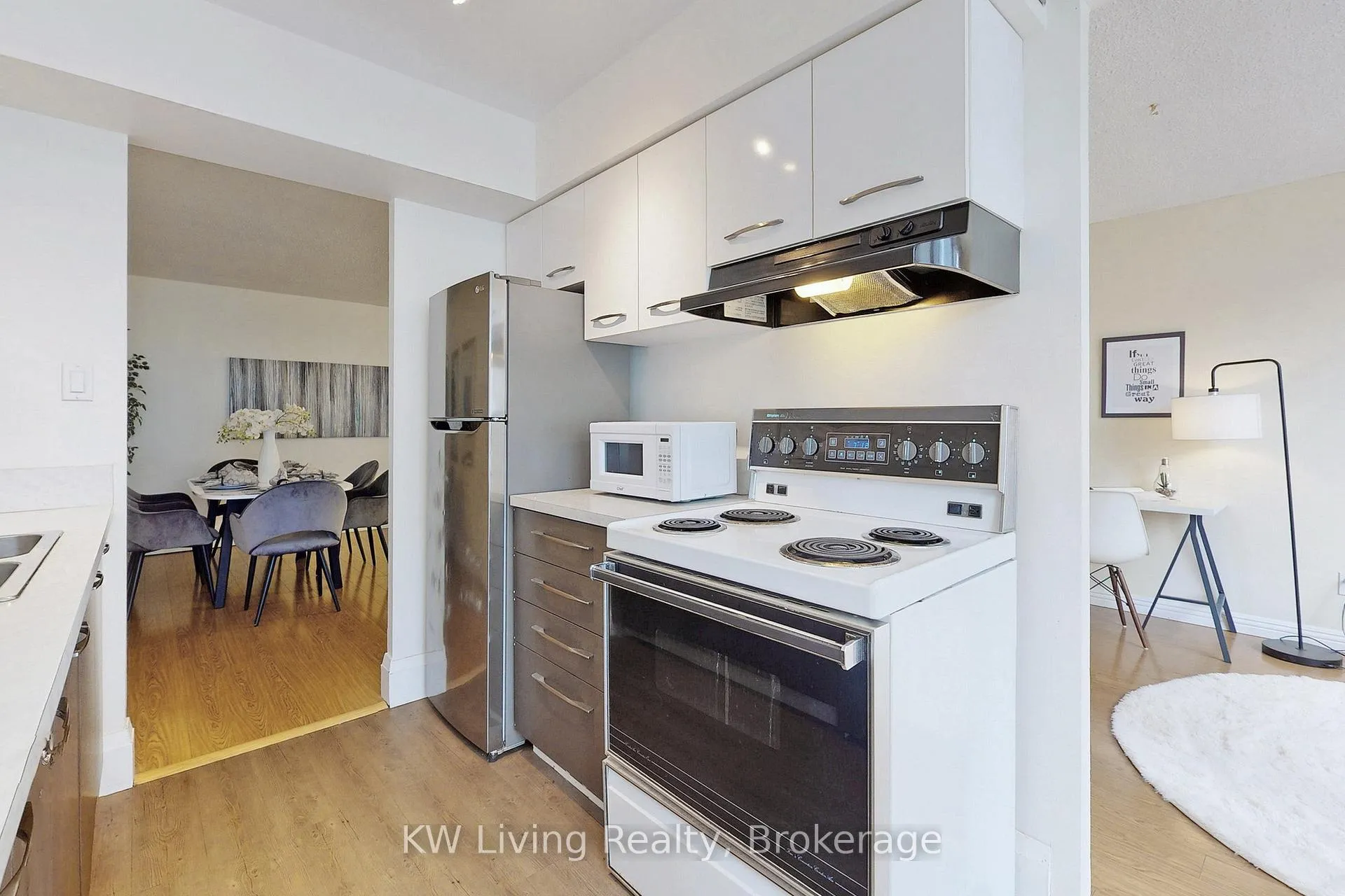 Photo 24 of Unit 814, 633 Bay Street, Toronto, Bay Street Corridor — HOMEH