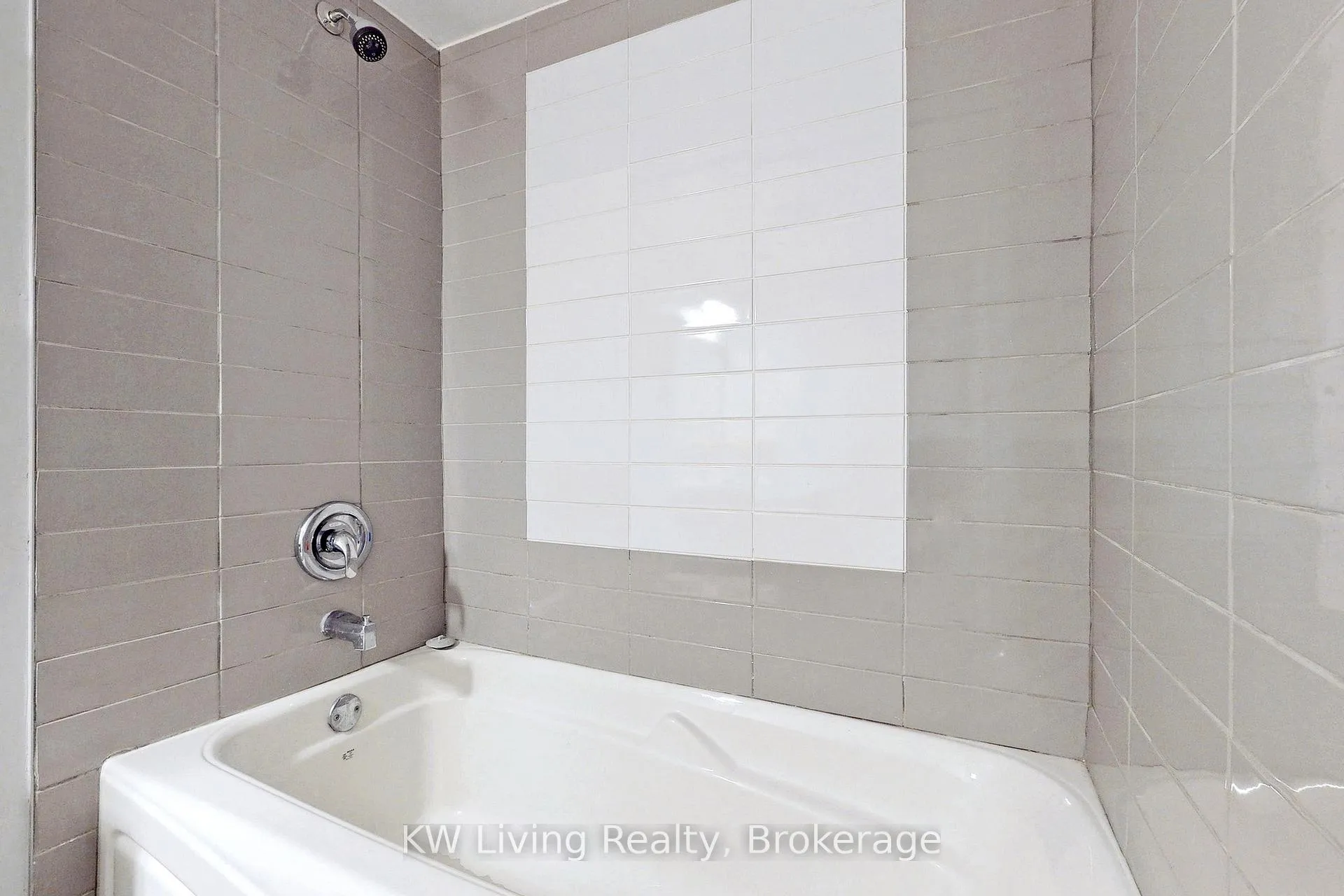 Photo 37 of Unit 814, 633 Bay Street, Toronto, Bay Street Corridor — HOMEH