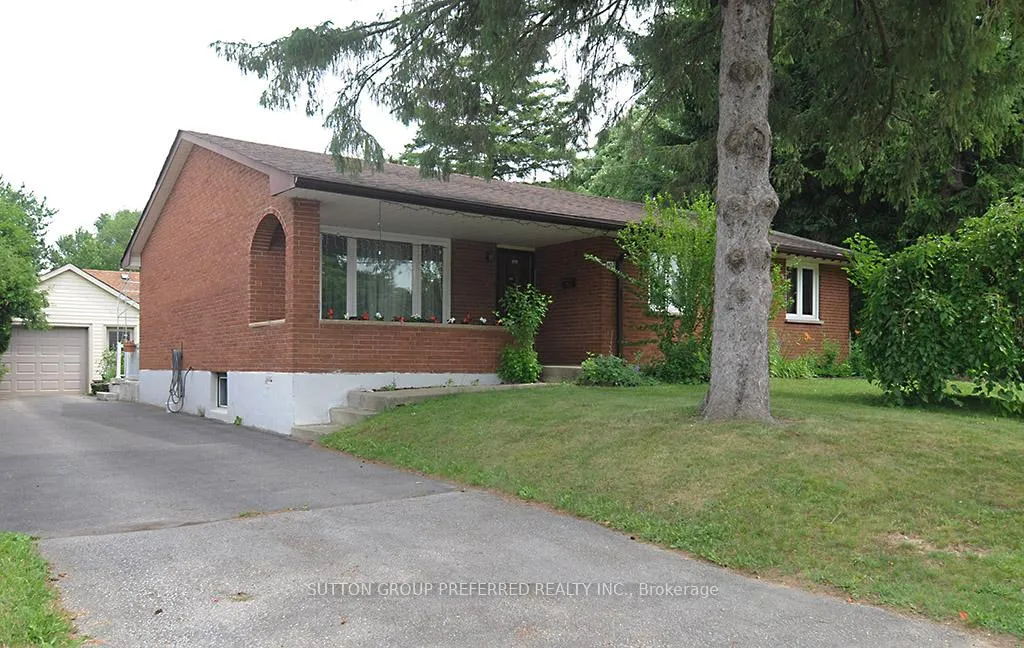 Photo 1 of 802 Phyllis Street, London, South E — HOMEH