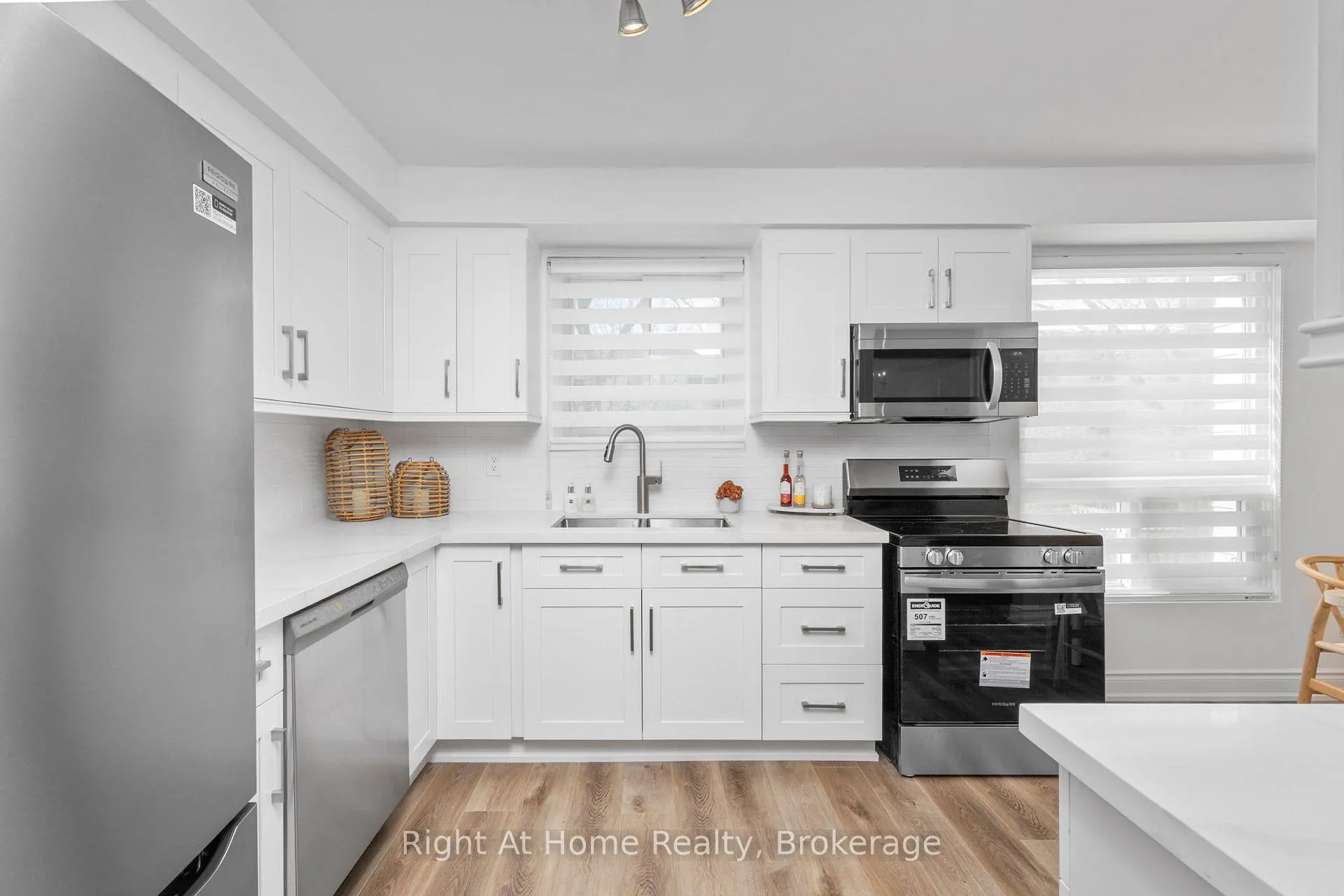 Photo 5 of Unit 3, 1400 Mary Street N, Oshawa, Samac — HOMEH