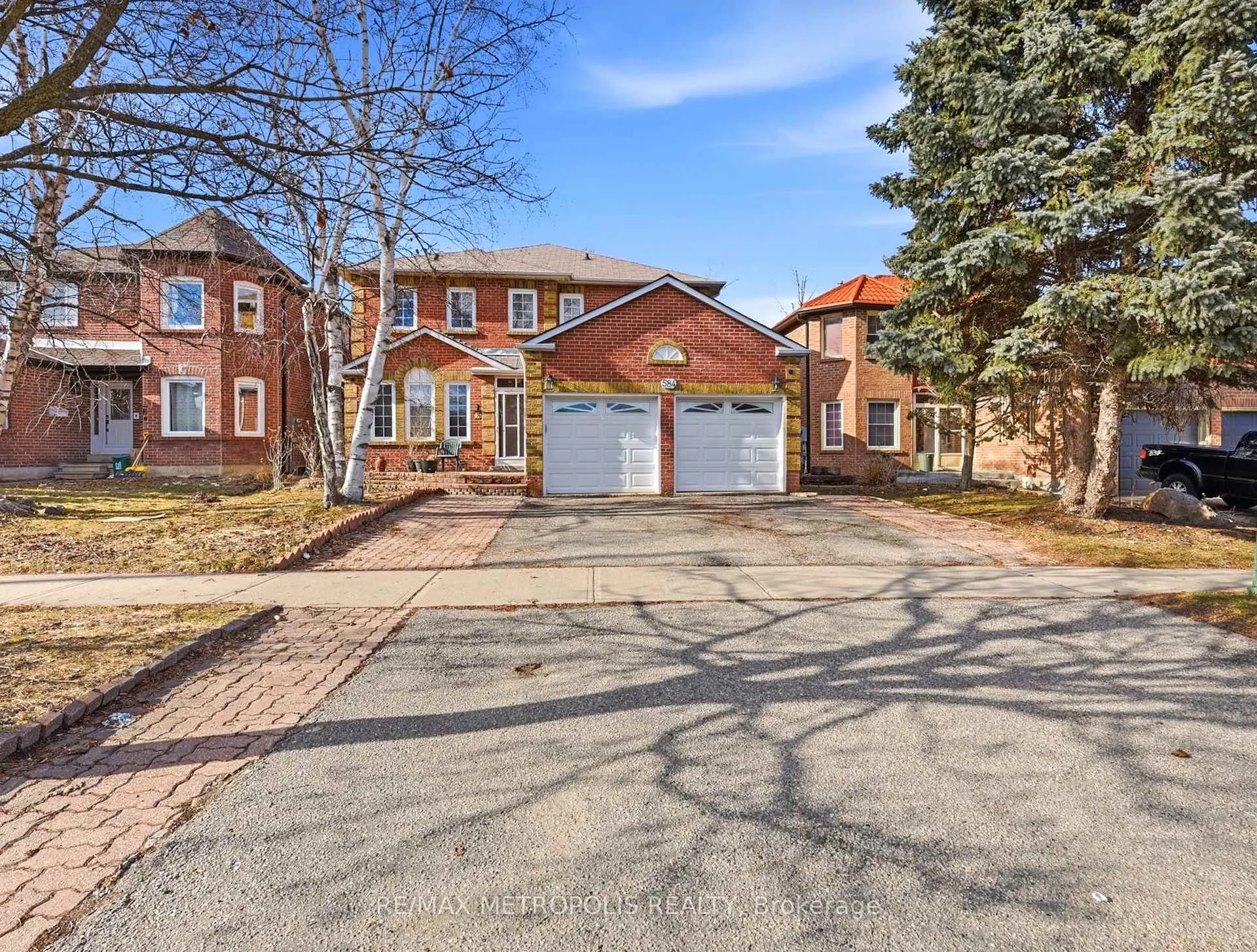 Photo 1 of Unit BSMT, 584 Strouds Lane, Pickering, Amberlea — HOMEH
