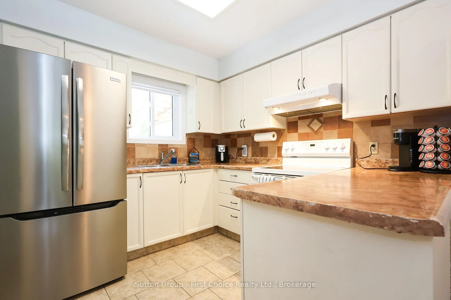 Photo 7 of Unit B, 129 Mitchell Court, West Perth, Mitchell — HOMEH
