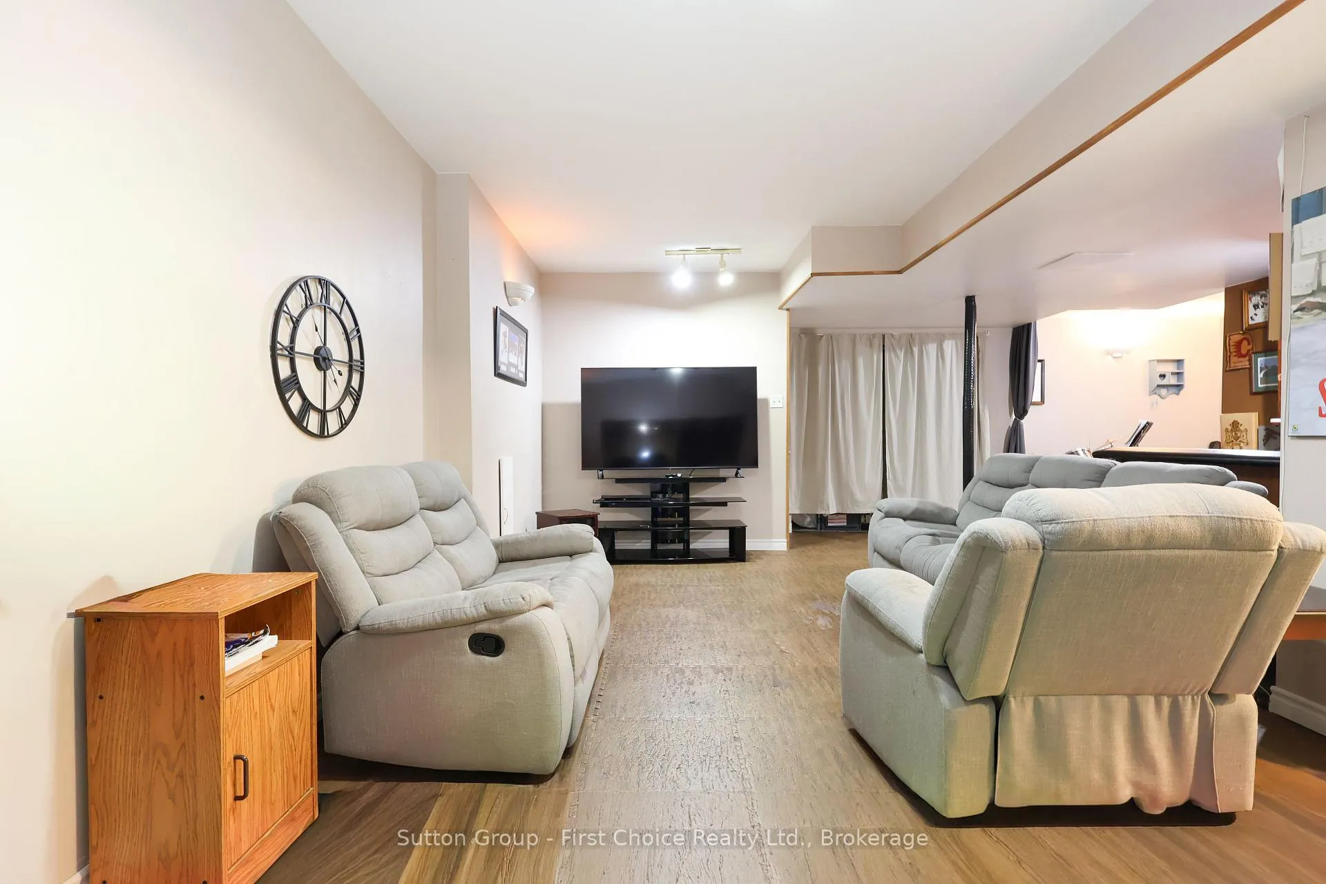 Photo 20 of Unit B, 129 Mitchell Court, West Perth, Mitchell — HOMEH