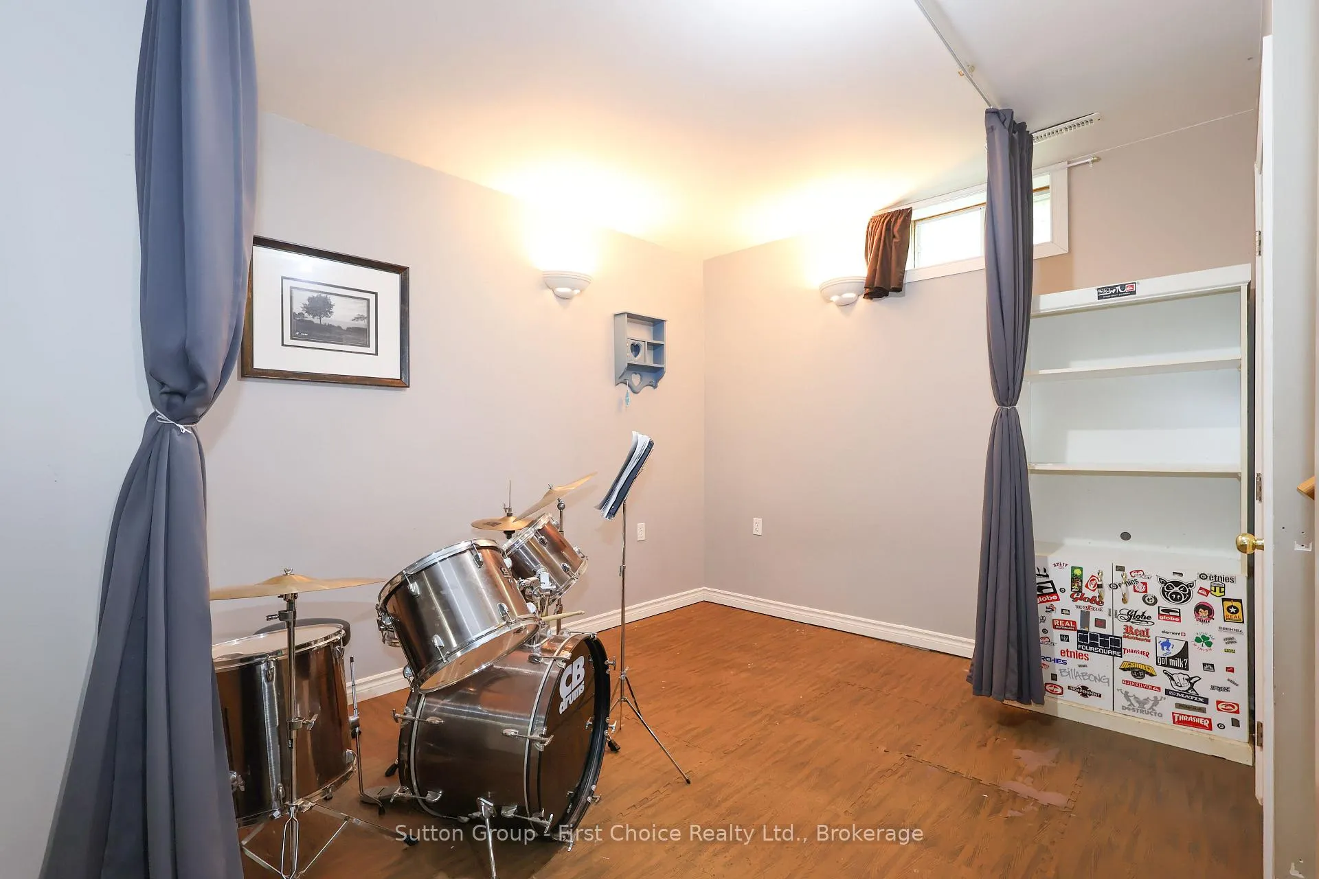 Photo 25 of Unit B, 129 Mitchell Court, West Perth, Mitchell — HOMEH
