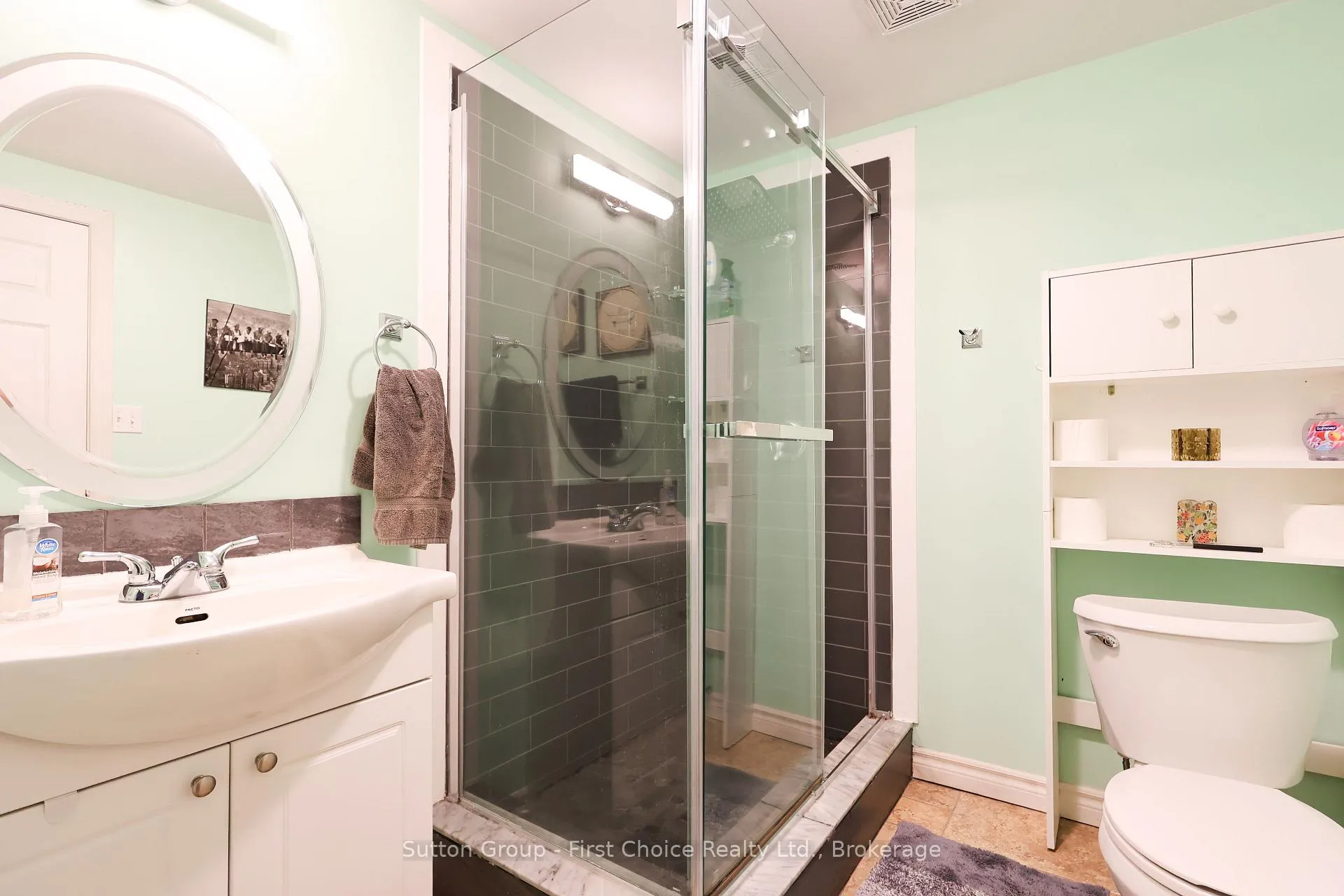 Photo 27 of Unit B, 129 Mitchell Court, West Perth, Mitchell — HOMEH