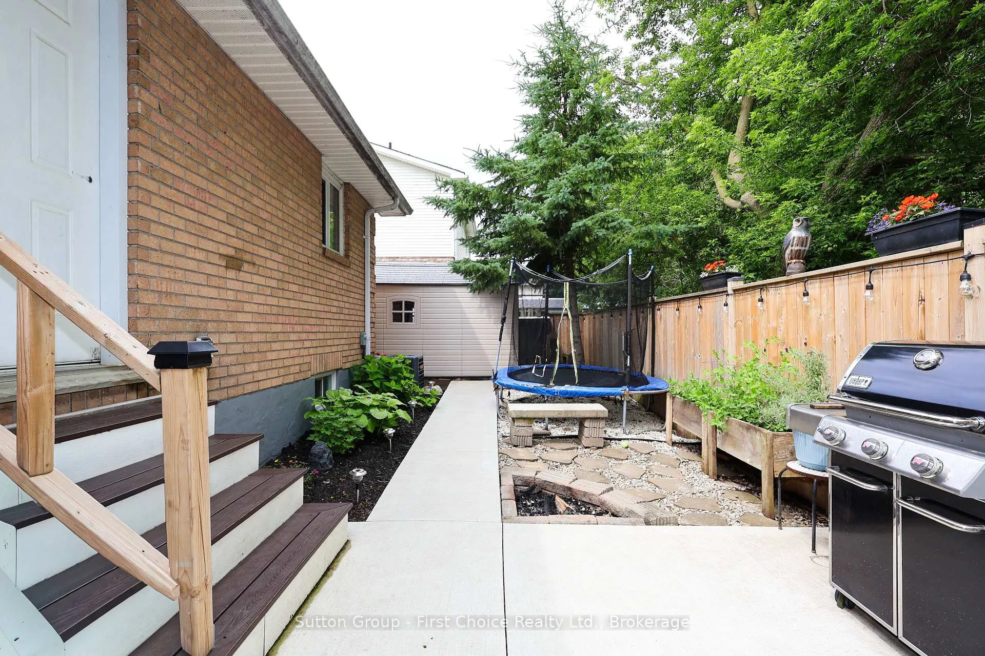 Photo 34 of Unit B, 129 Mitchell Court, West Perth, Mitchell — HOMEH