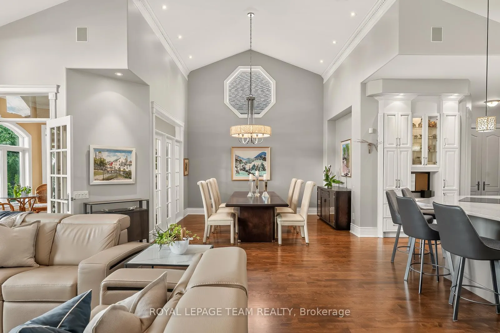 Photo 7 of 6361 Radisson Way, Ottawa, Hiawatha Park/Convent Glen — HOMEH