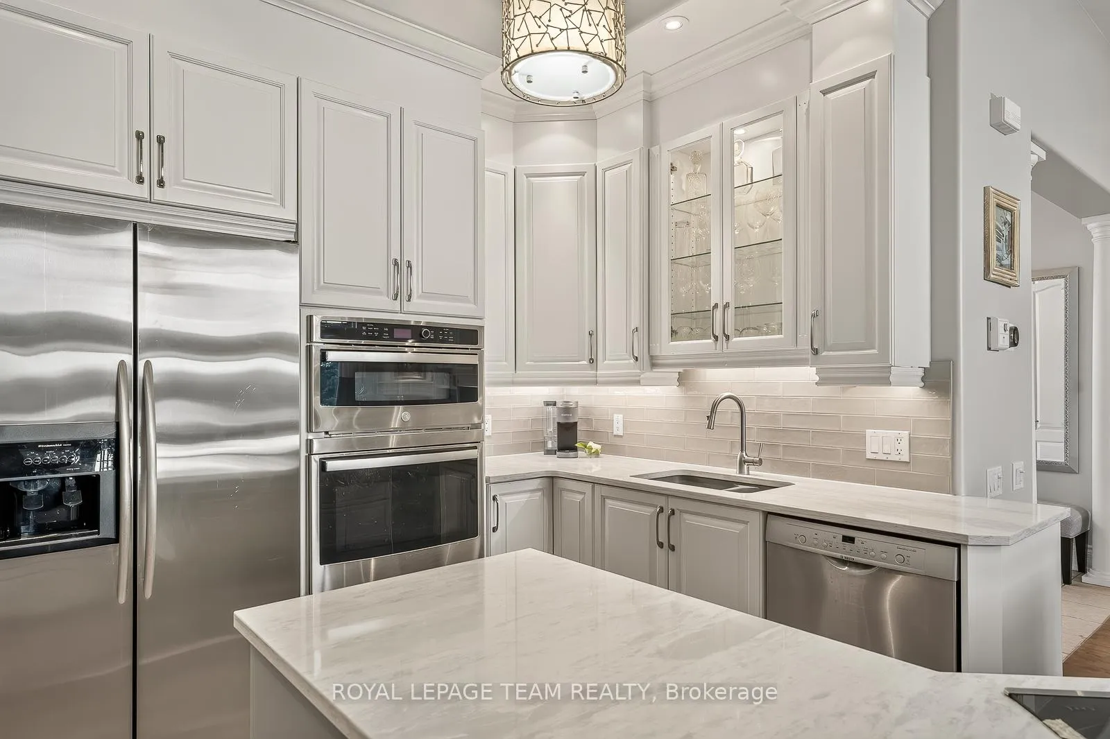 Photo 12 of 6361 Radisson Way, Ottawa, Hiawatha Park/Convent Glen — HOMEH