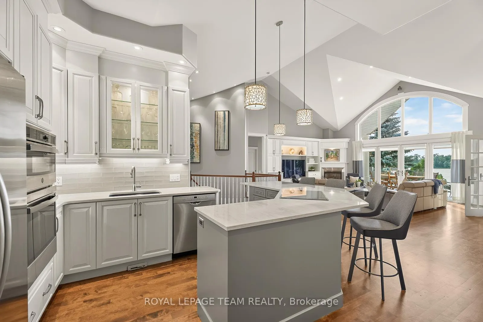 Photo 13 of 6361 Radisson Way, Ottawa, Hiawatha Park/Convent Glen — HOMEH