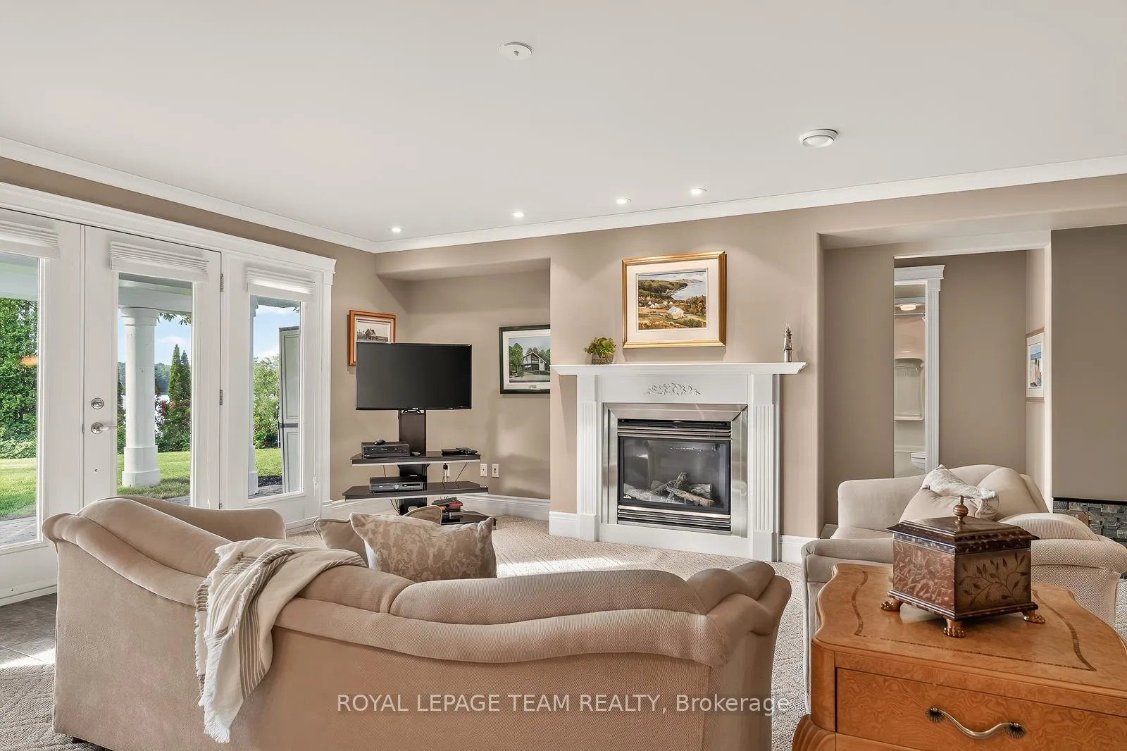 Photo 24 of 6361 Radisson Way, Ottawa, Hiawatha Park/Convent Glen — HOMEH